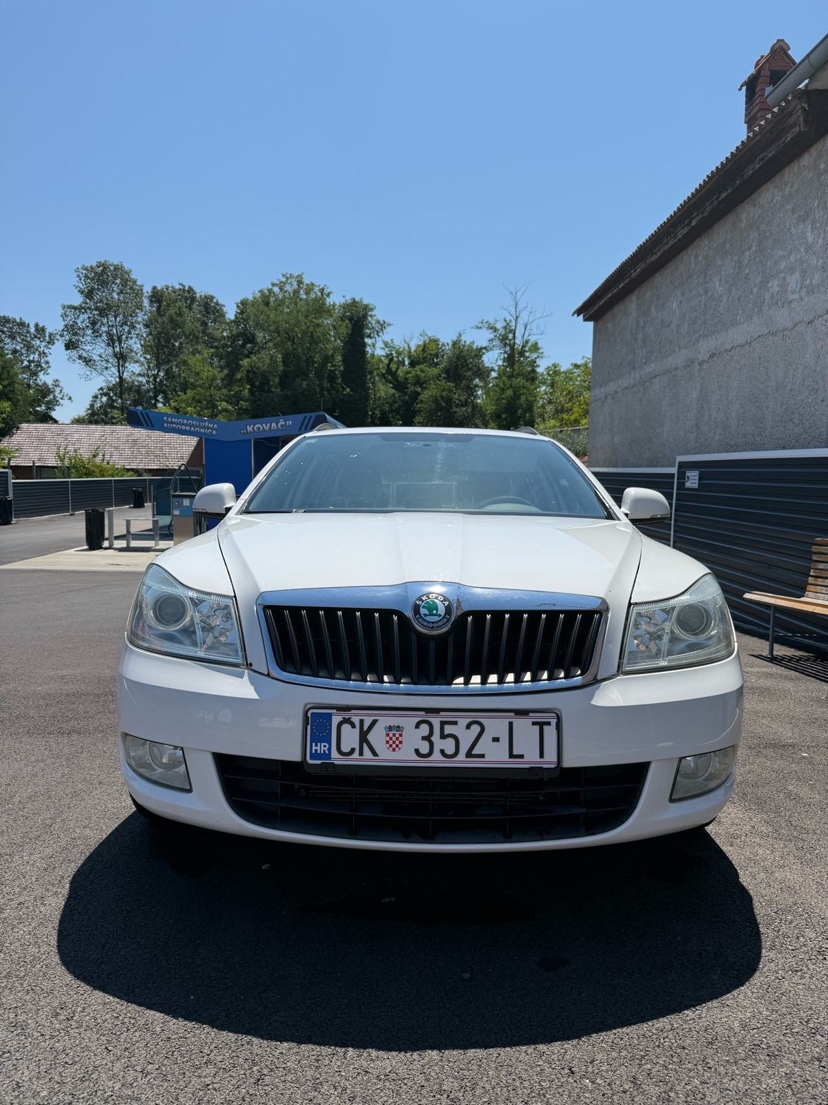 Škoda Octavia Combi 1,6 TDI, fotografija 3