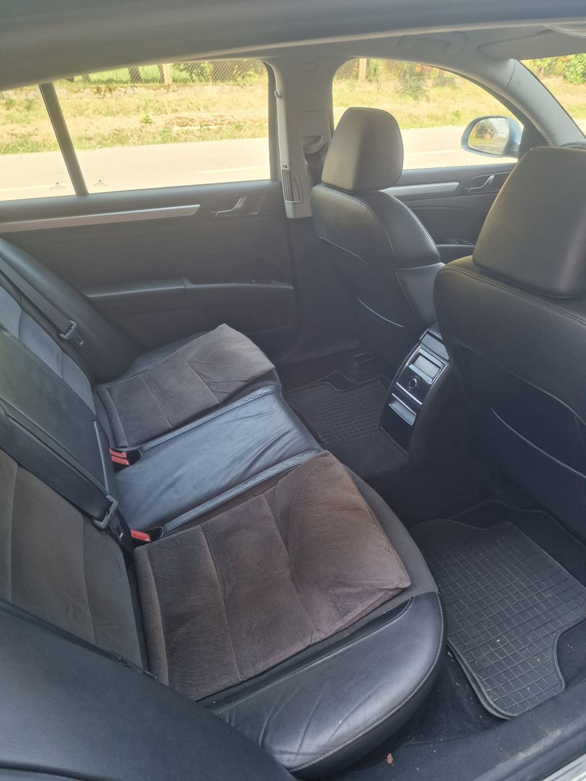 Škoda Superb 1,6 TDI. HR auto, fotografija 3