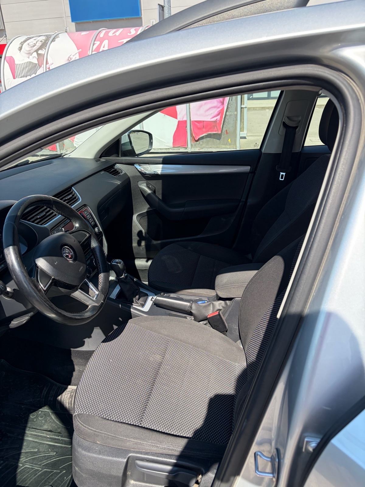 Škoda Octavia Combi 1,6 TDI, fotografija 3