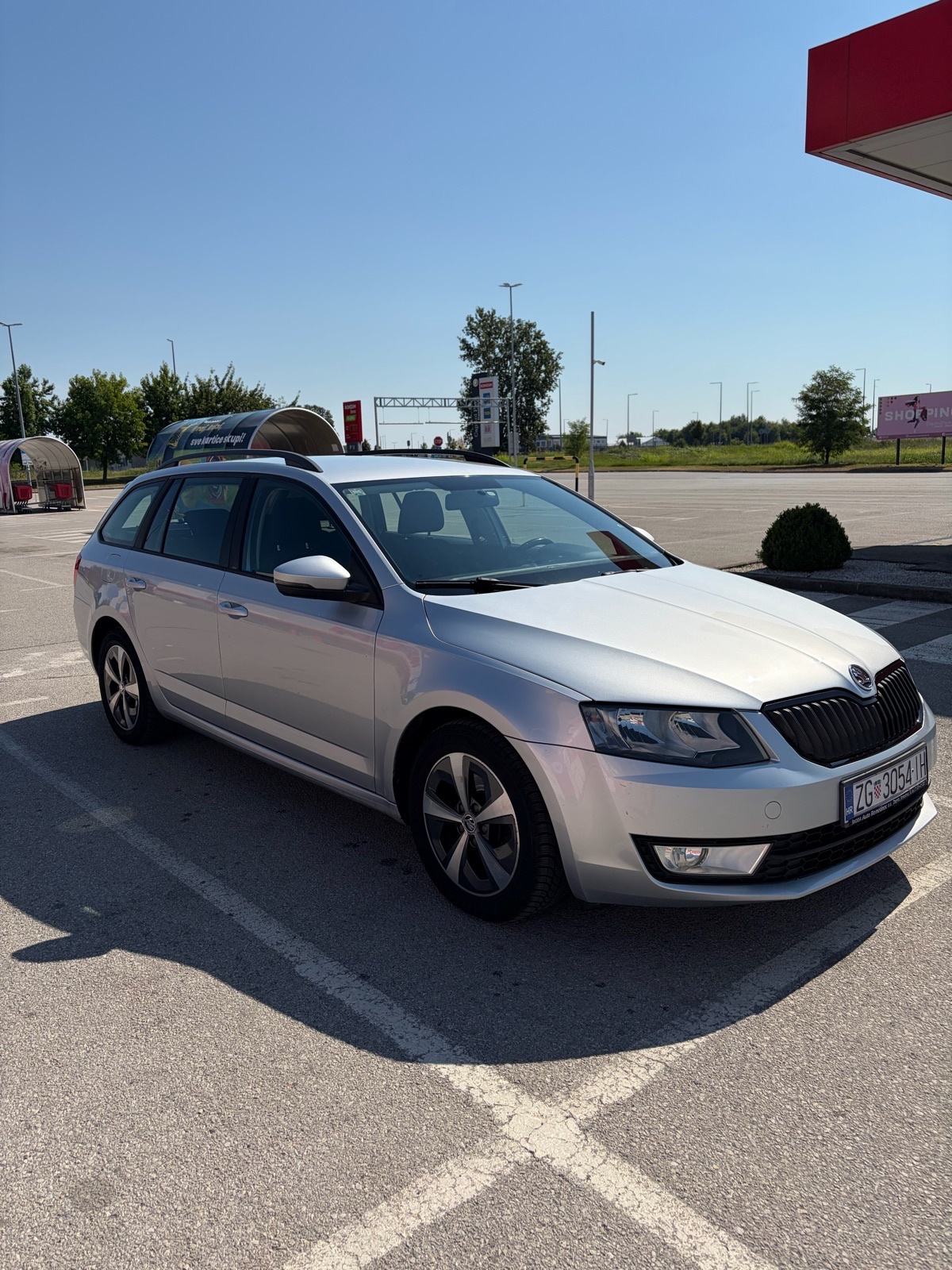 Škoda Octavia Combi 1,6 TDI, fotografija 4