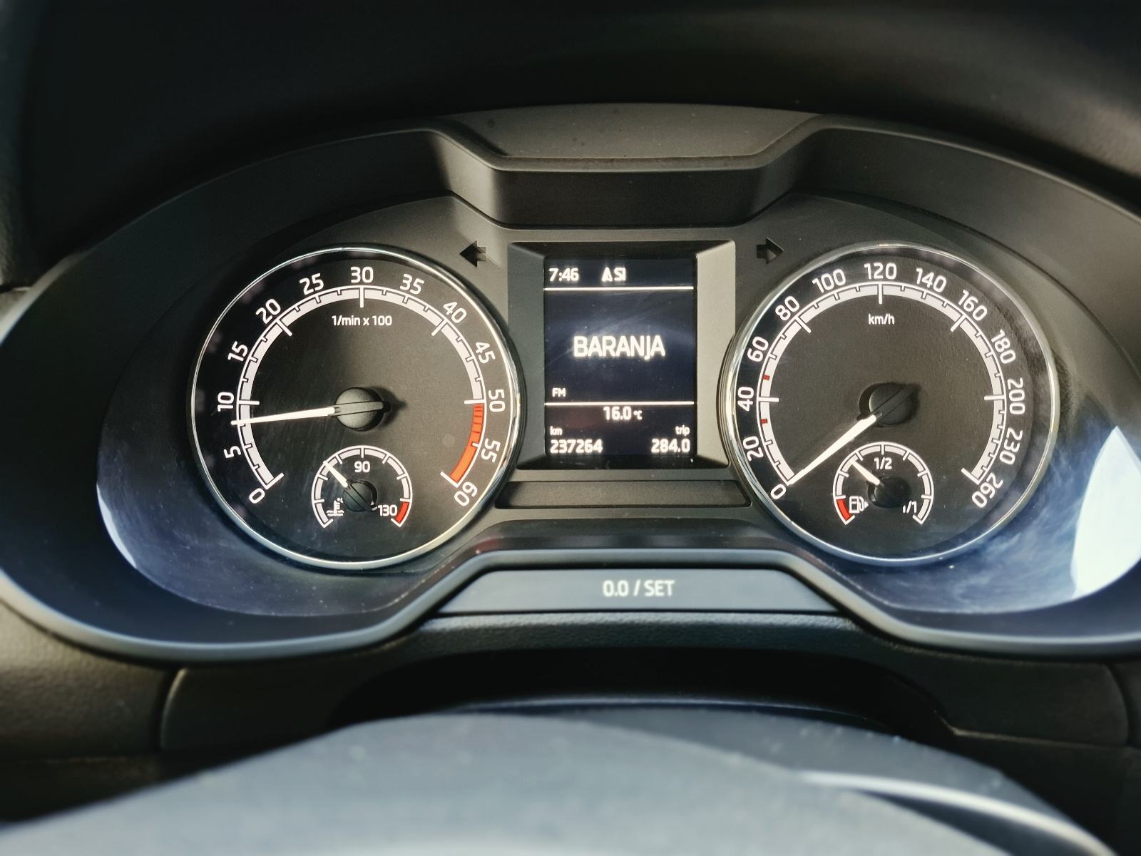 Škoda Octavia Combi 1,6 TDI, fotografija 9