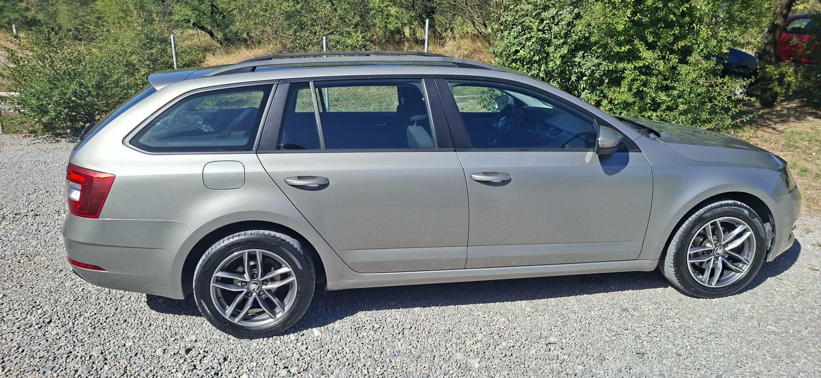 Škoda Octavia Combi 1,6 TDI, fotografija 5