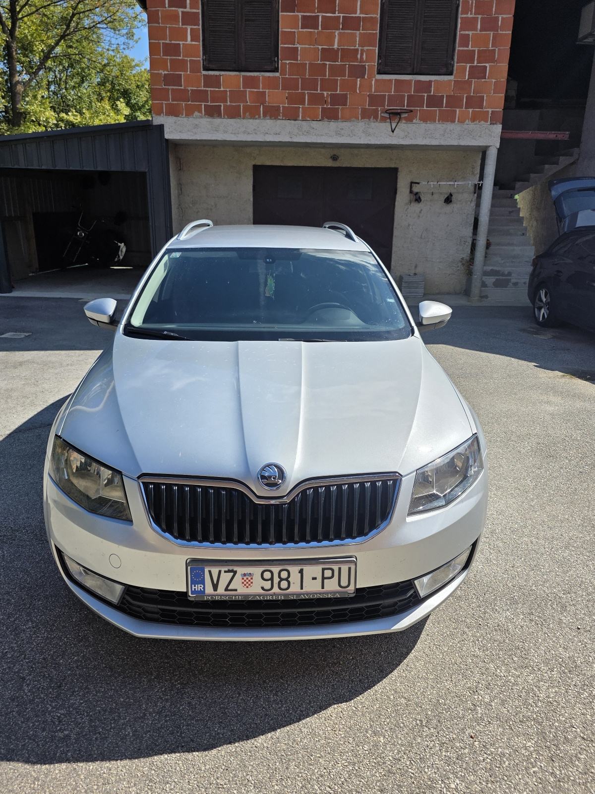 Škoda Octavia Combi 1,6 TDI, pogled izvana - slika 1