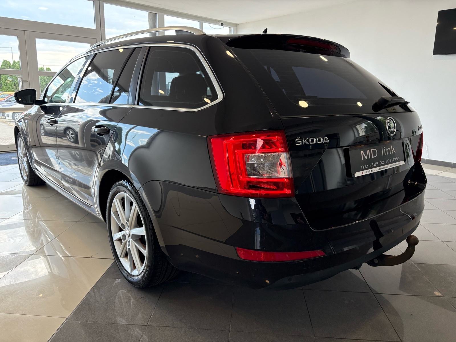 Škoda Octavia Combi 1,6 TDI Style, fotografija 3