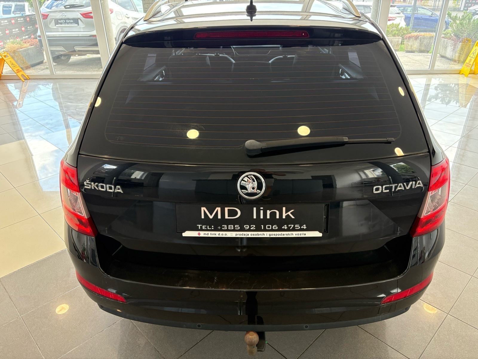 Škoda Octavia Combi 1,6 TDI Style, fotografija 4
