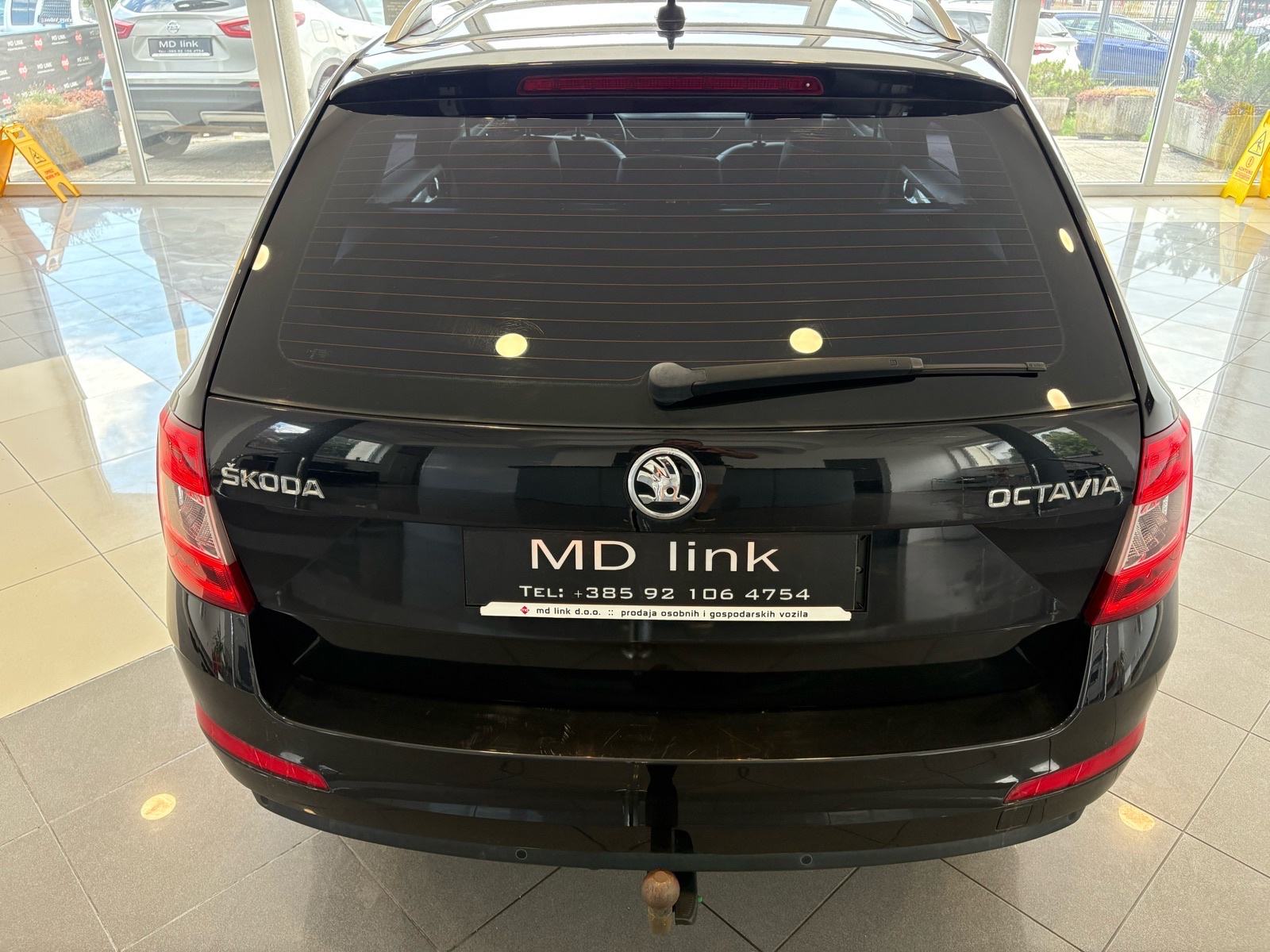 Škoda Octavia Combi 1,6 TDI Style, fotografija 17