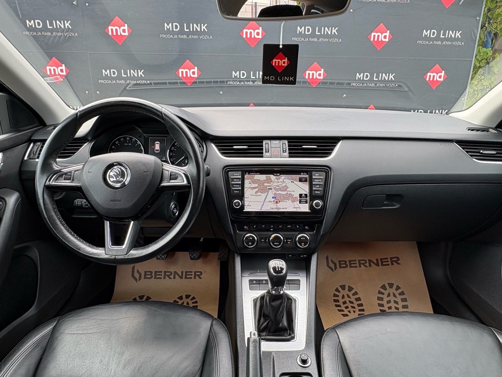 Škoda Octavia Combi 1,6 TDI Style, fotografija 20