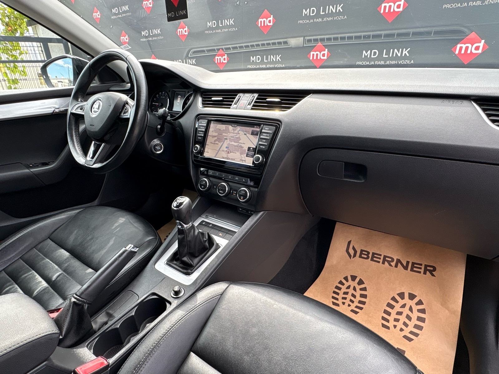 Škoda Octavia Combi 1,6 TDI Style, fotografija 13
