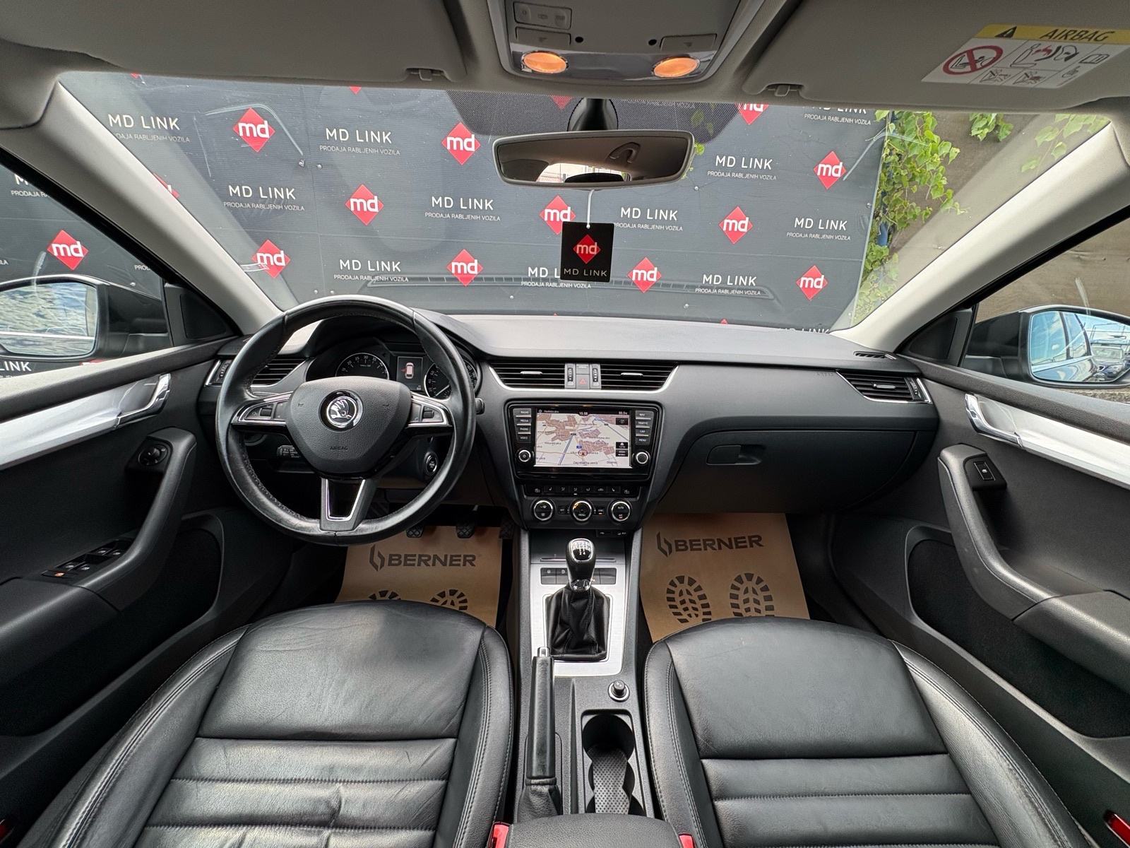 Škoda Octavia Combi 1,6 TDI Style, fotografija 9