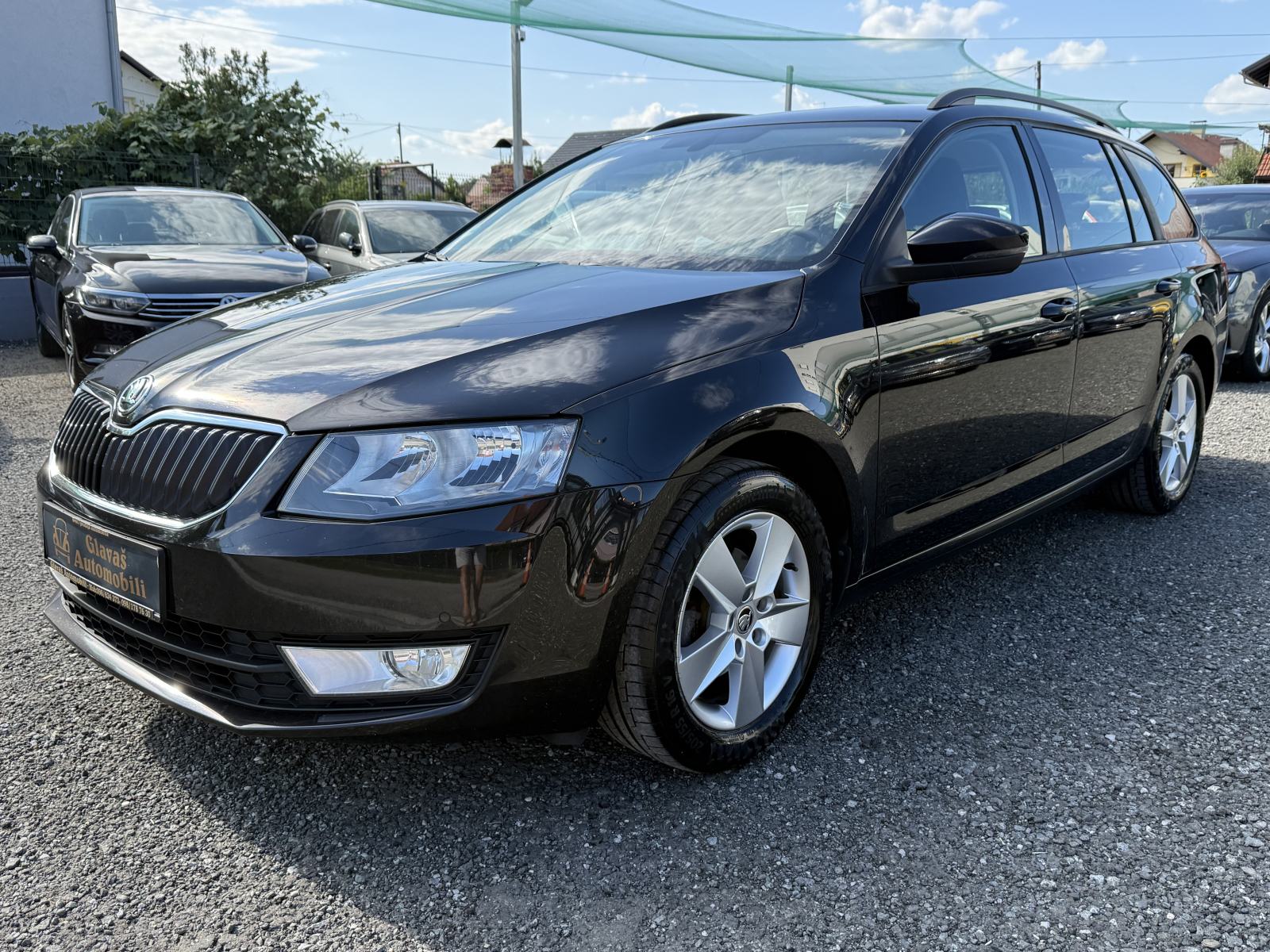 Škoda Octavia Combi 1,6 TDI VELIKI SERVIS,JAMSTVO,TOP STANJE!!!, fotografija 3