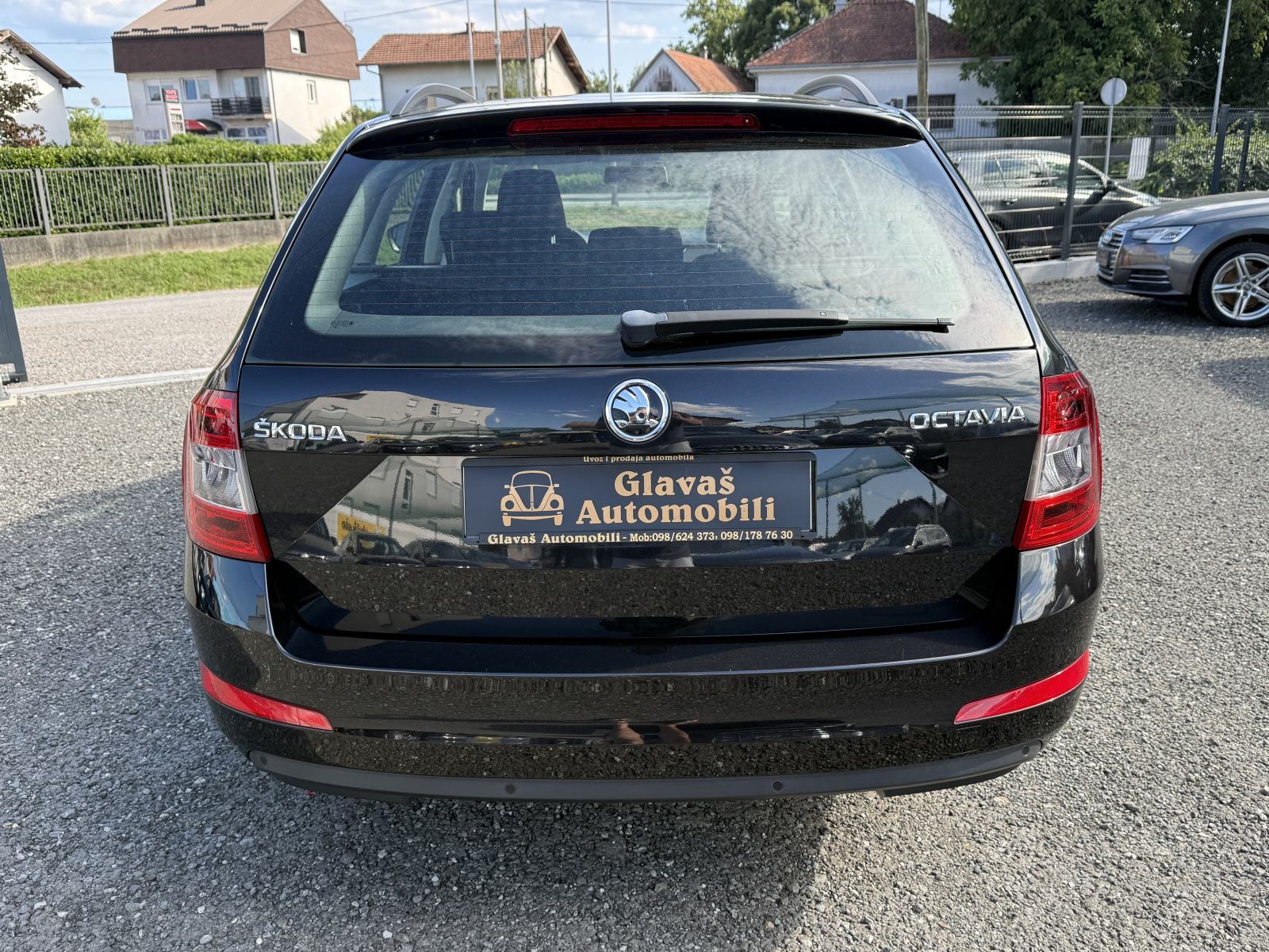 Škoda Octavia Combi 1,6 TDI VELIKI SERVIS,JAMSTVO,TOP STANJE!!!, fotografija 6