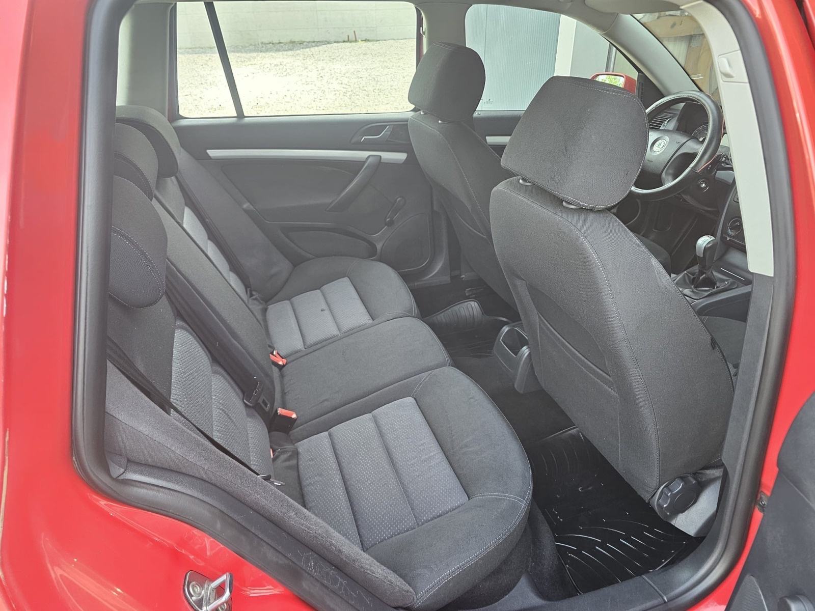 Škoda Octavia Combi 1,9 TDI #4×4# HR AUTO# REG-1 GOD# KARTICE-36, fotografija 14