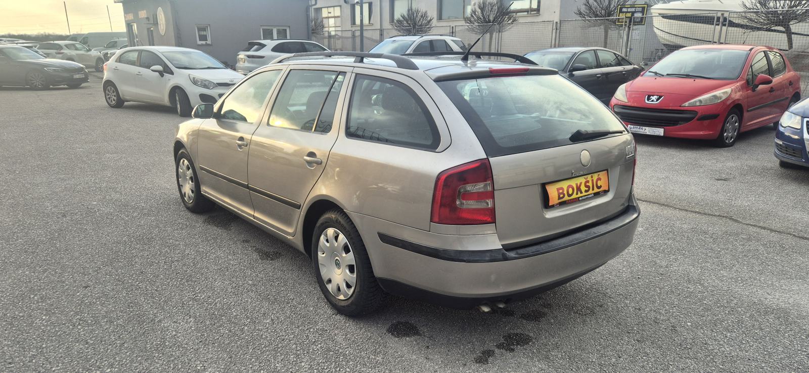 Škoda Octavia Combi 1,9 TDI/odlično stanje/reg do 01/27, fotografija 7