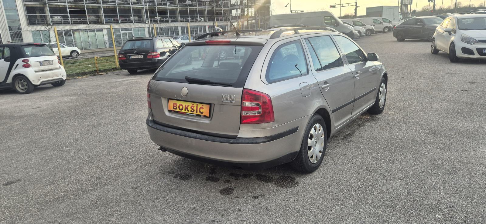 Škoda Octavia Combi 1,9 TDI/odlično stanje/reg do 01/27, fotografija 6
