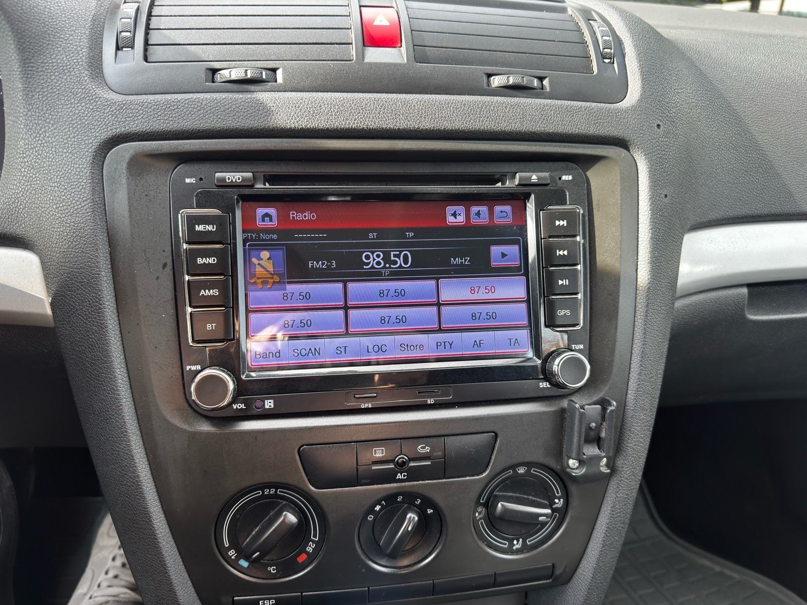 Škoda Octavia Combi 1,9 TDI 4x4, fotografija 10