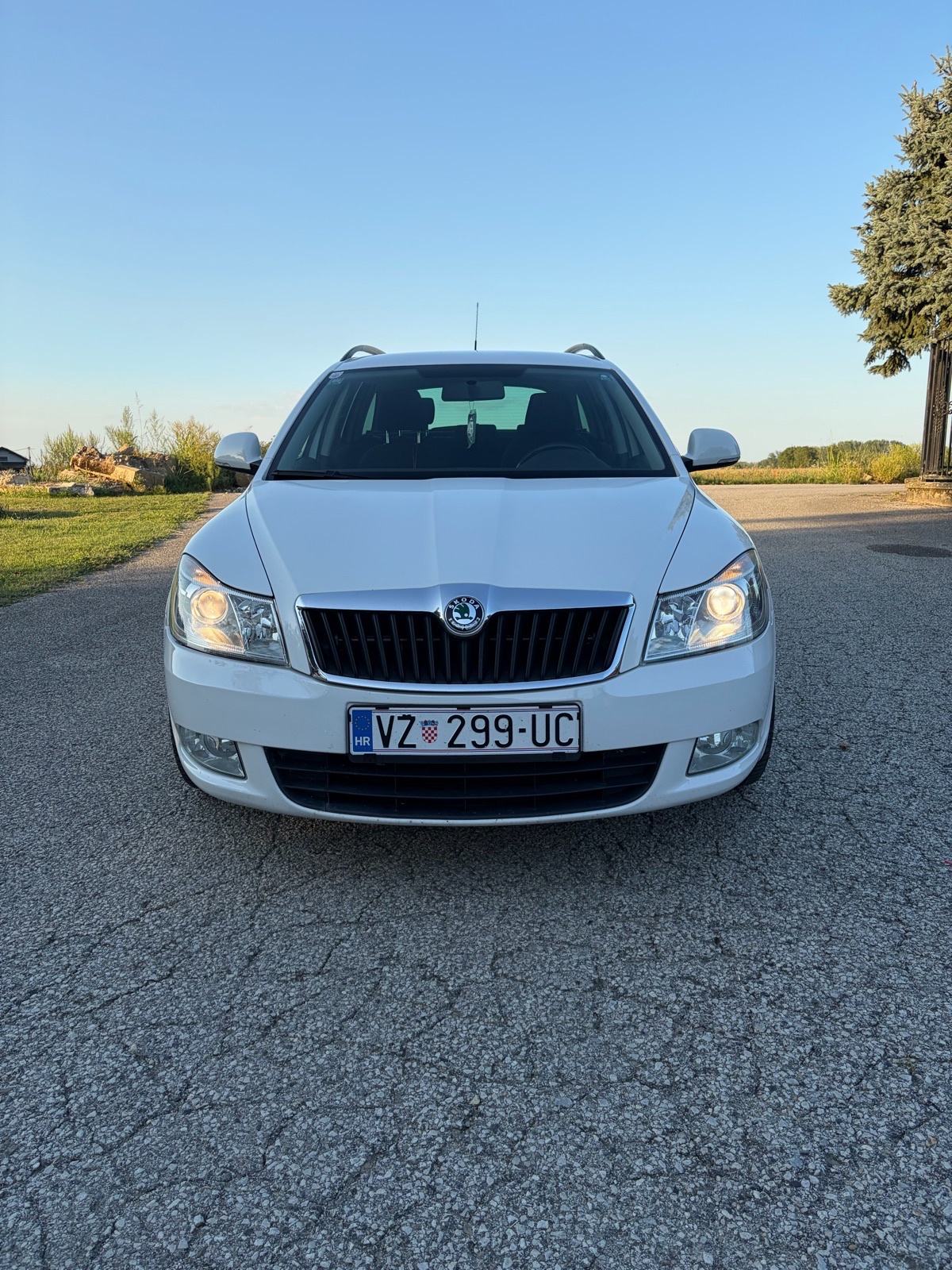 Škoda Octavia Combi 1,9 TDI, fotografija 2