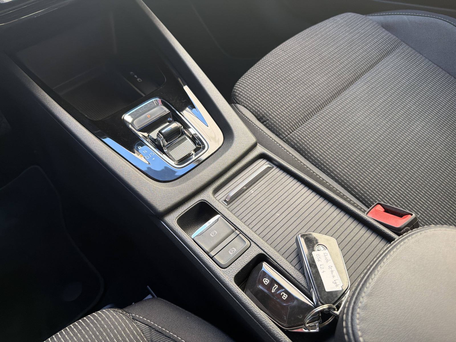Škoda Octavia 2,0 TDI *LEASING BEZ UČEŠĆA-RATA 258,60€ *JAMSTVO 24 MJ., fotografija 19