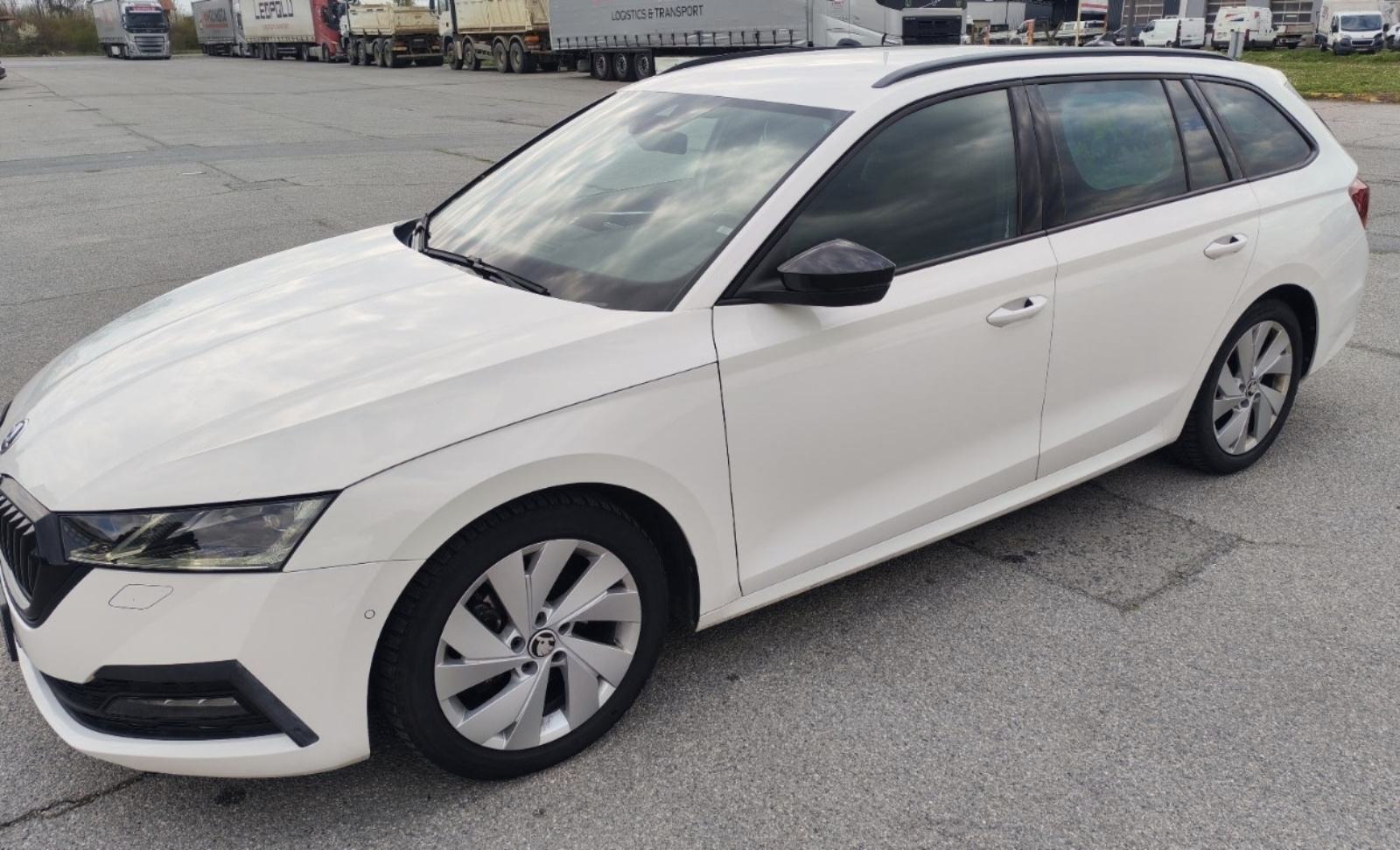 Škoda Octavia Combi 2,0 110kW DSG,Sport,Webasto, fotografija 19