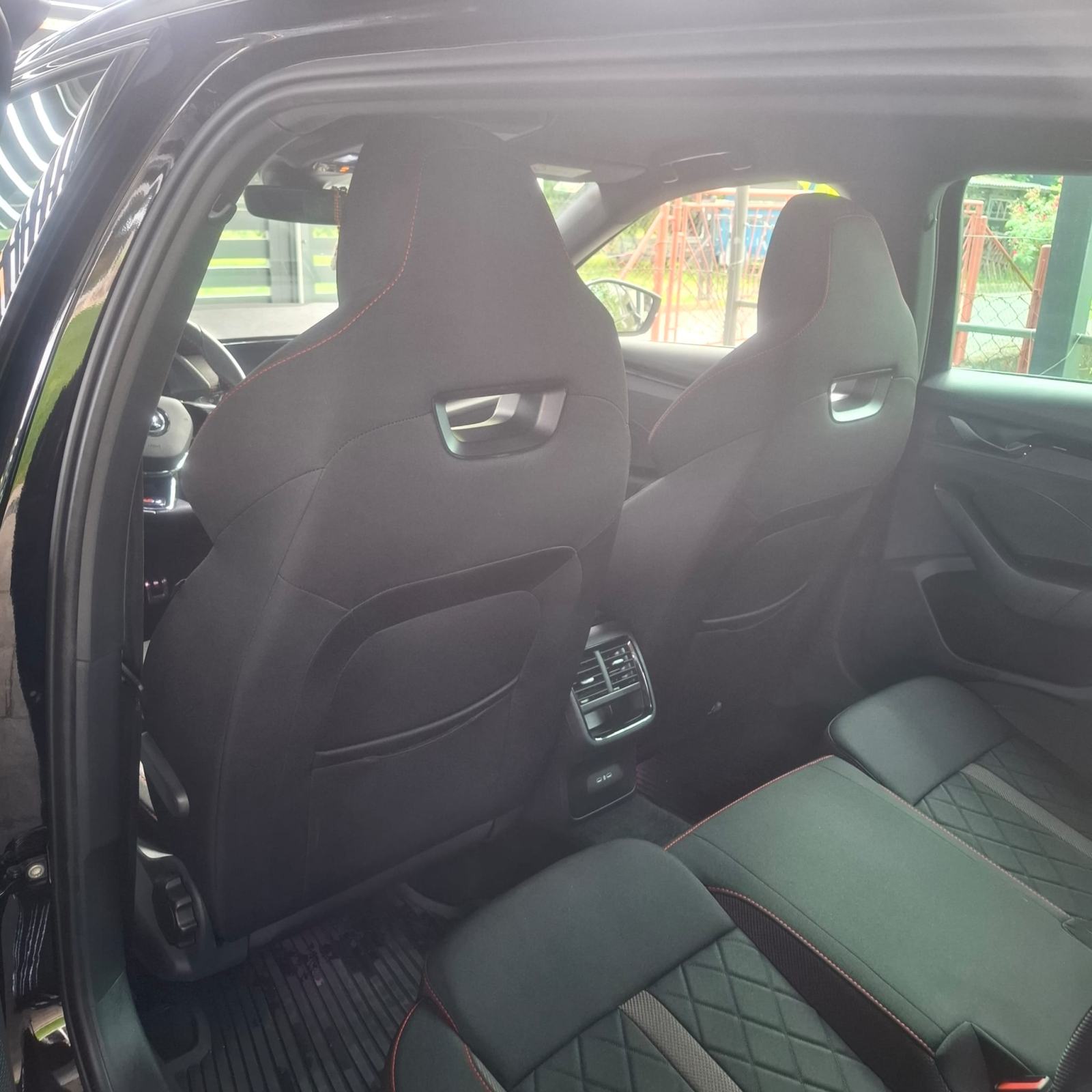 Škoda Octavia Combi 2,0 TDI 147kw 4x4 RS 200KS, fotografija 16