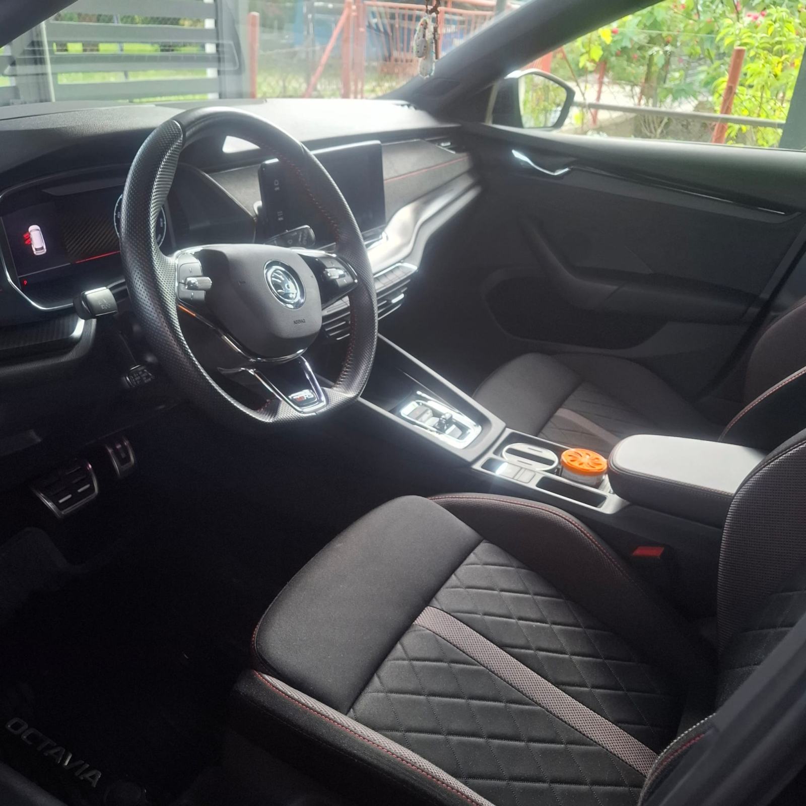 Škoda Octavia Combi 2,0 TDI 147kw 4x4 RS 200KS, fotografija 20