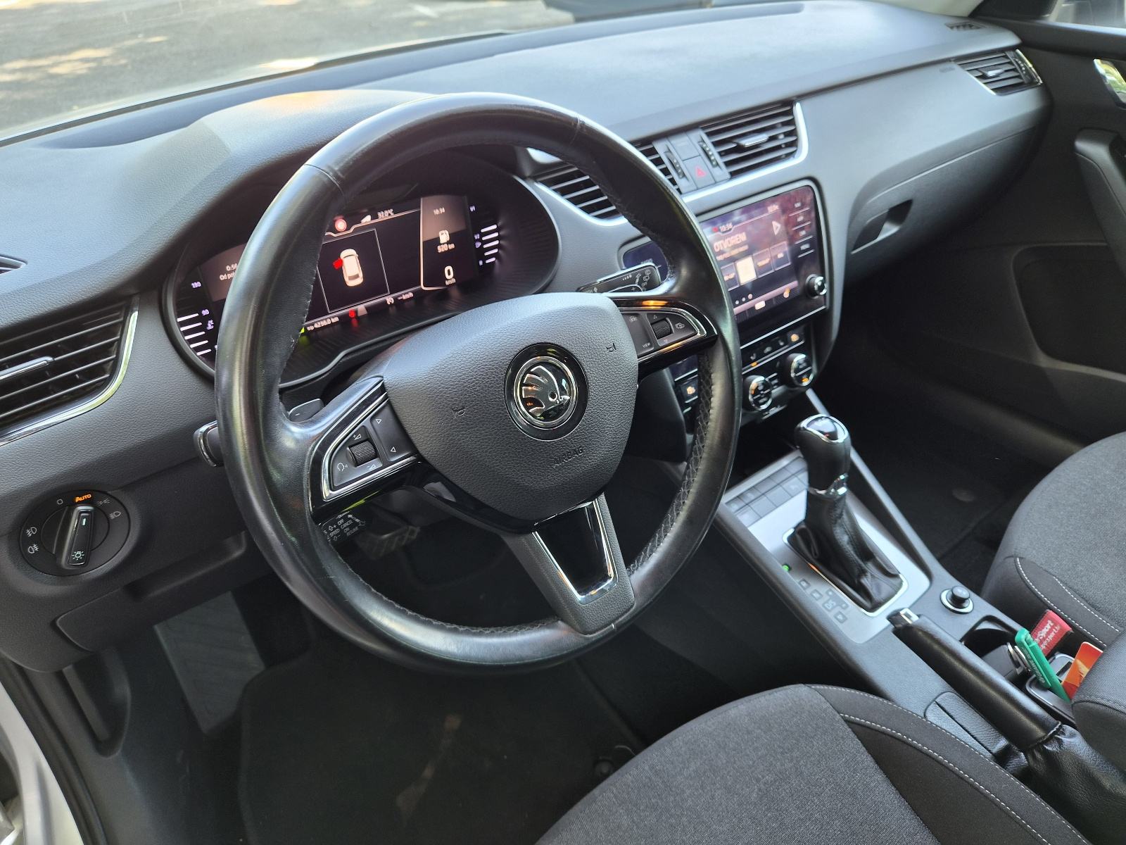 Škoda Octavia Combi 2,0 TDI 150 ks*Soleil*Automatik(u sustavu pdv-a), fotografija 8