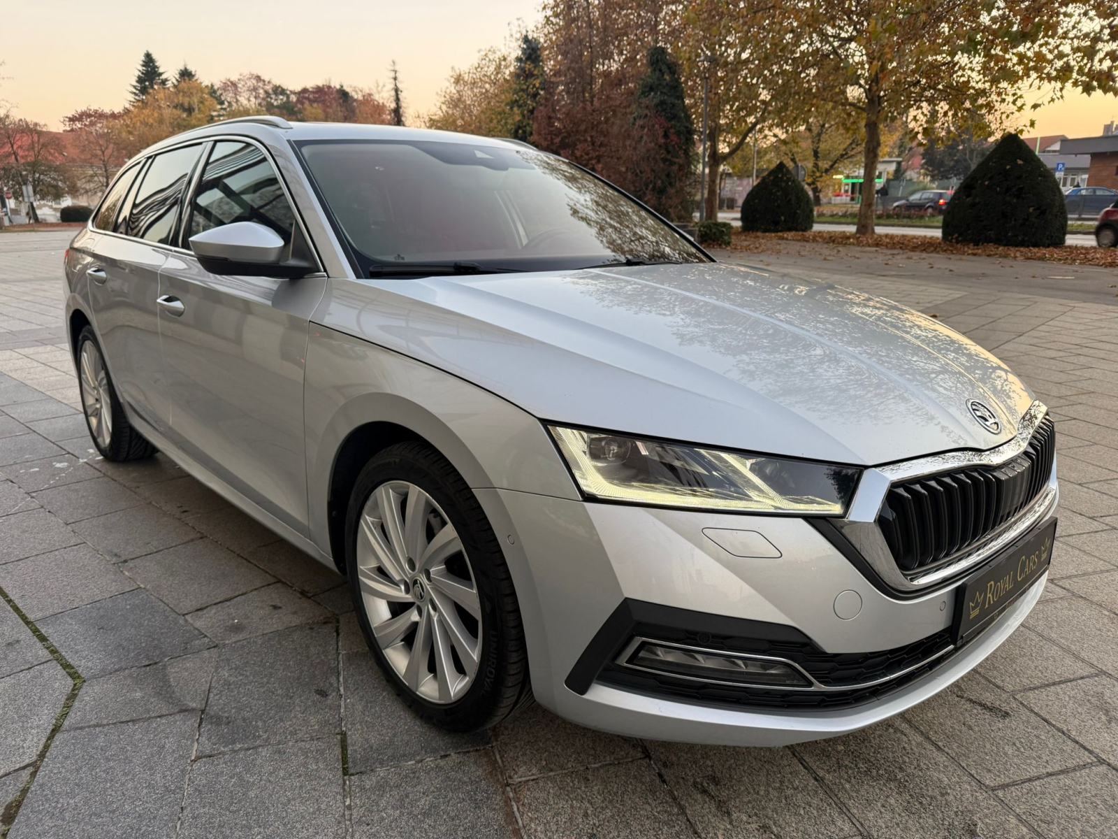 ŠKODA OCTAVIA COMBI - 2.0 TDI - 2021 GOD - FULL OPREMA - U PDVU!, fotografija 5