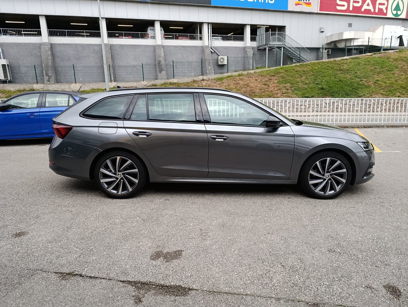 Škoda Octavia Combi 2.0 TDI 4X4 DSG, LED svjetla, jamstvo 4.g., fotografija 4