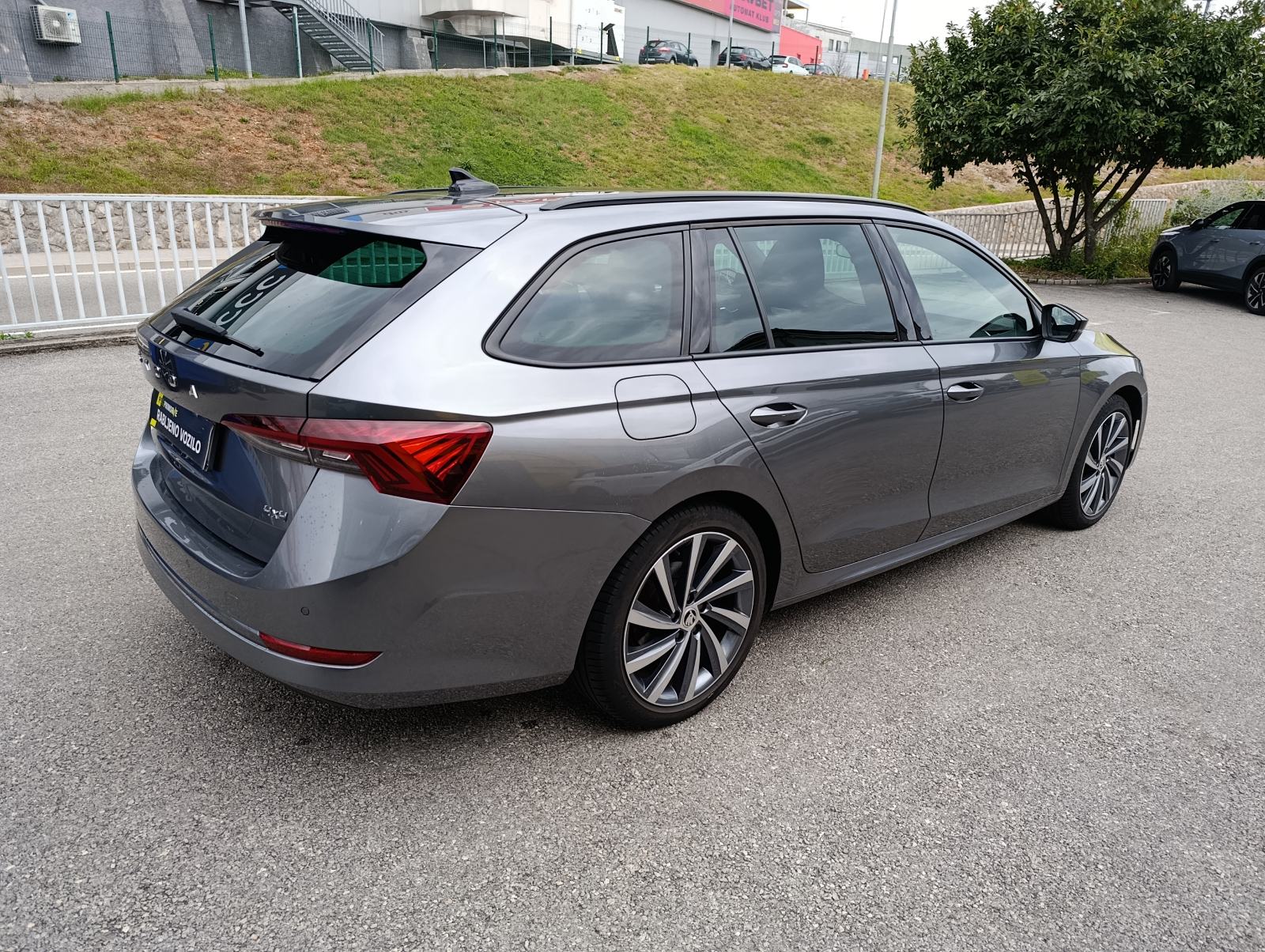 Škoda Octavia Combi 2.0 TDI 4X4 DSG, LED svjetla, jamstvo 4.g., fotografija 5