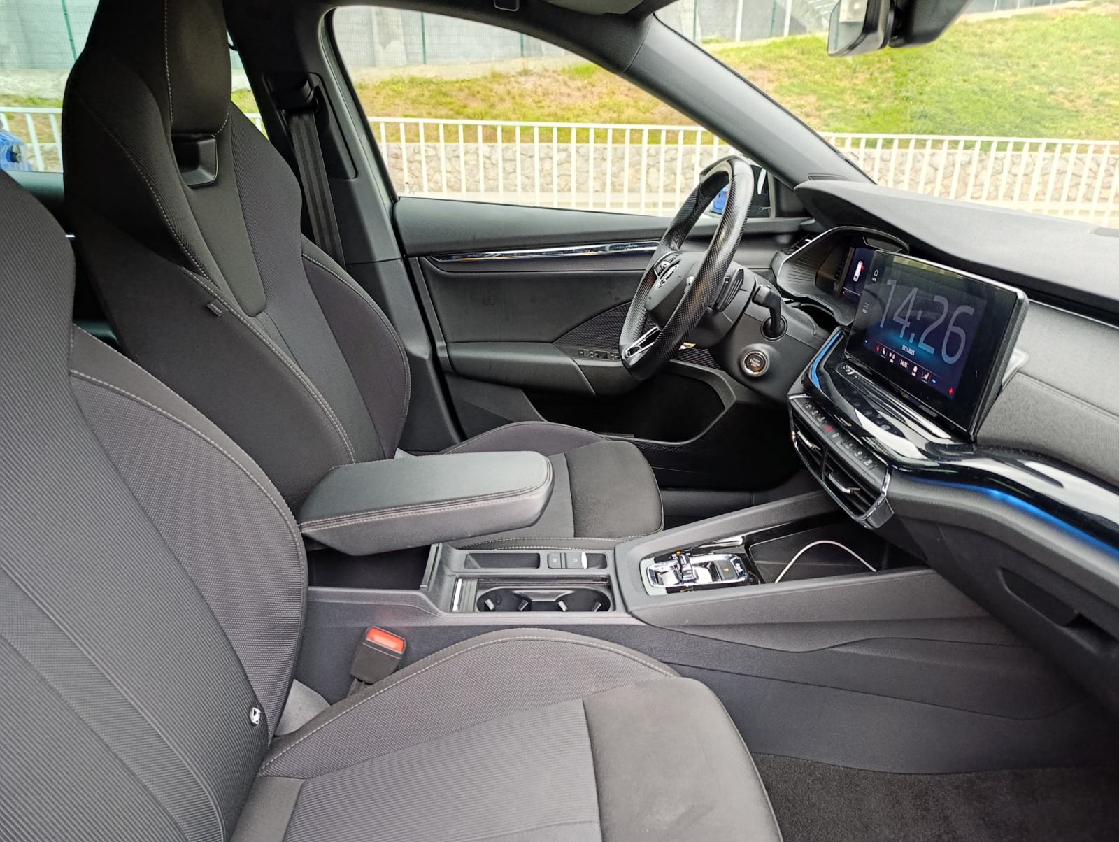 Škoda Octavia Combi 2.0 TDI 4X4 DSG, LED svjetla, jamstvo 4.g., fotografija 9