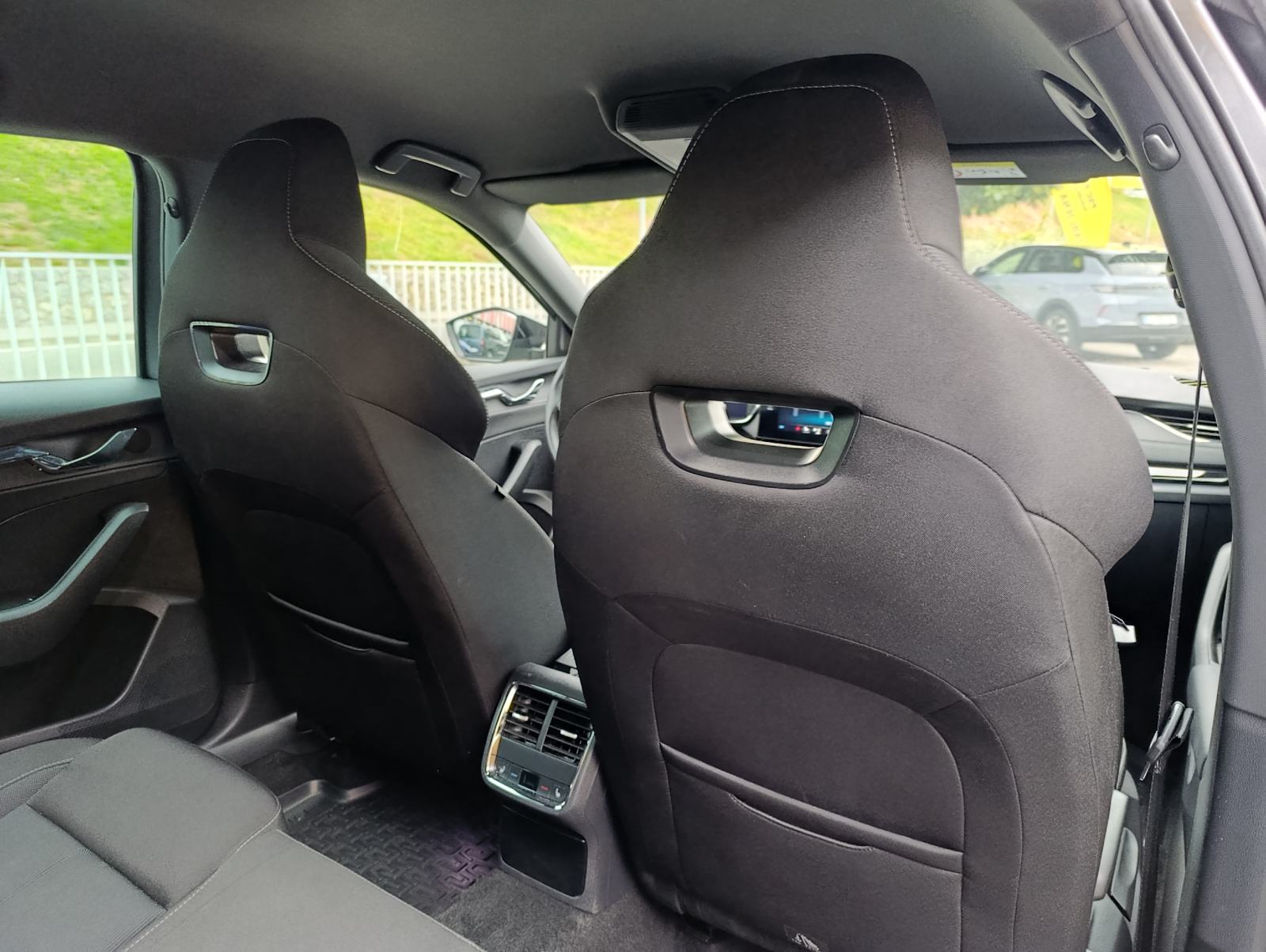 Škoda Octavia Combi 2.0 TDI 4X4 DSG, LED svjetla, jamstvo 4.g., fotografija 12