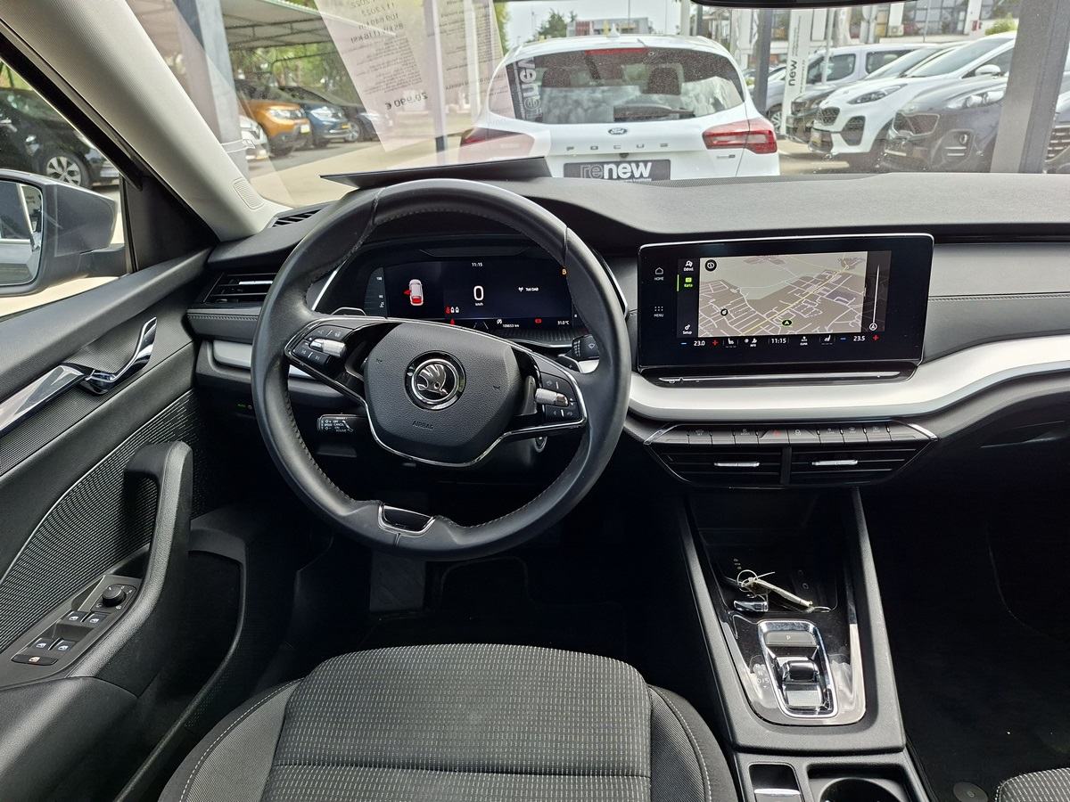 Škoda Octavia Combi 2,0 TDI Ambition DSG, fotografija 10