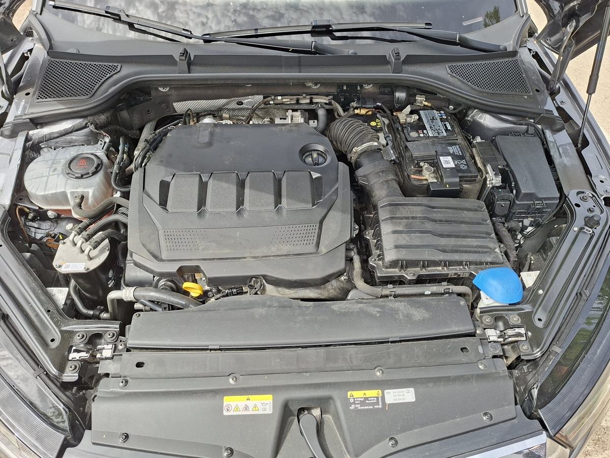 Škoda Octavia Combi 2,0 TDI Ambition DSG, fotografija 16