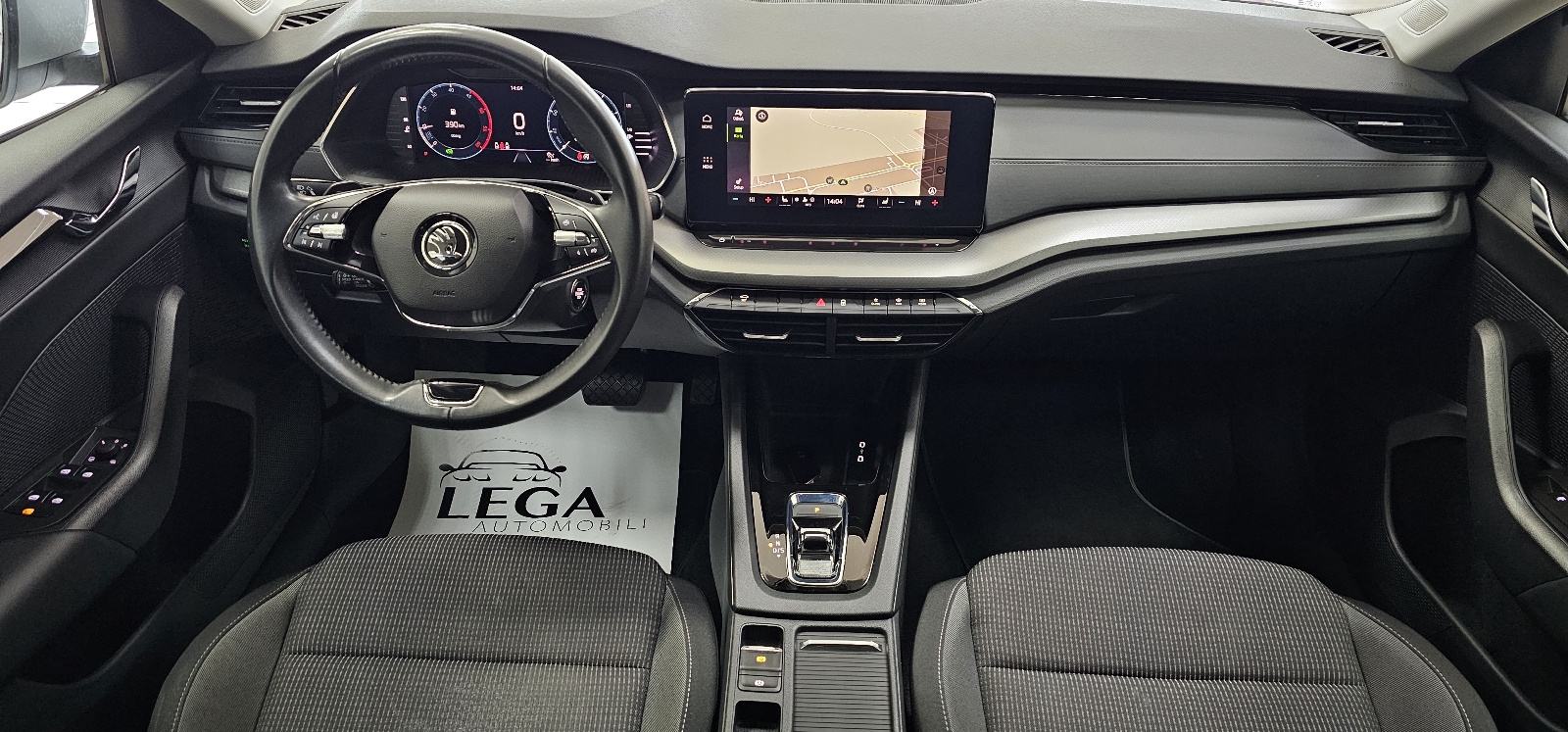 Škoda Octavia Combi 2,0 TDI automatik,LEASING DO 7g.BEZ UČEŠĆA, fotografija 14