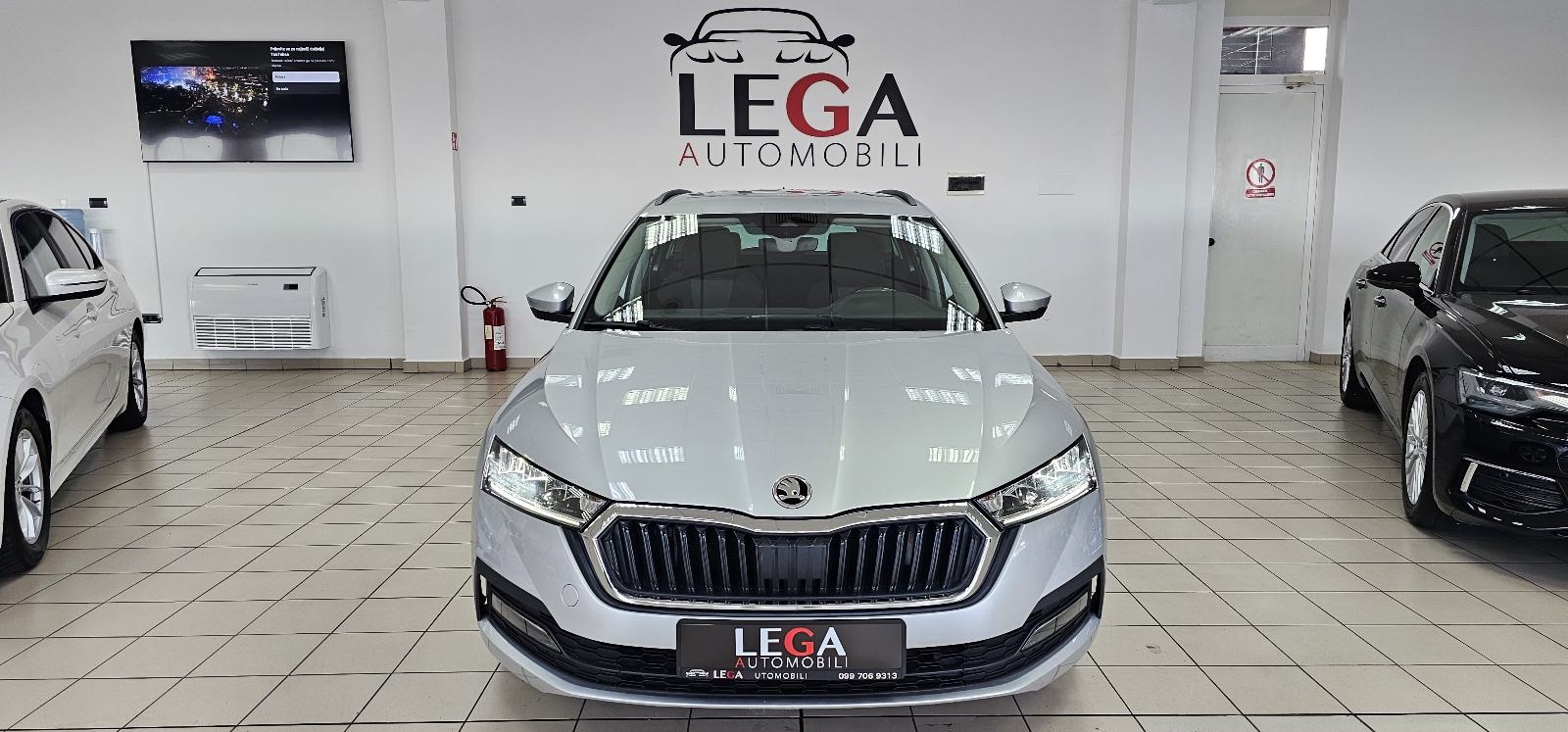 Škoda Octavia Combi 2,0 TDI automatik,LEASING DO 7g.BEZ UČEŠĆA, fotografija 7