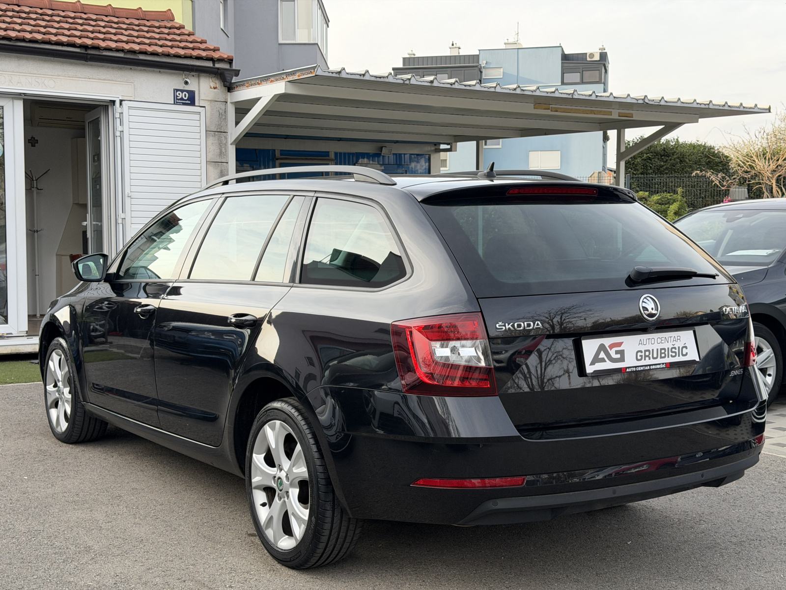 Škoda Octavia Combi 2,0 TDI *Automatik* *1.vlasnik!* *Jamstvo*, fotografija 10