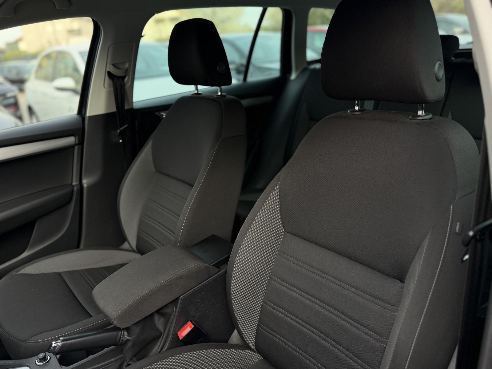 Škoda Octavia Combi 2,0 TDI *Automatik* *1.vlasnik!* *Jamstvo*, fotografija 15