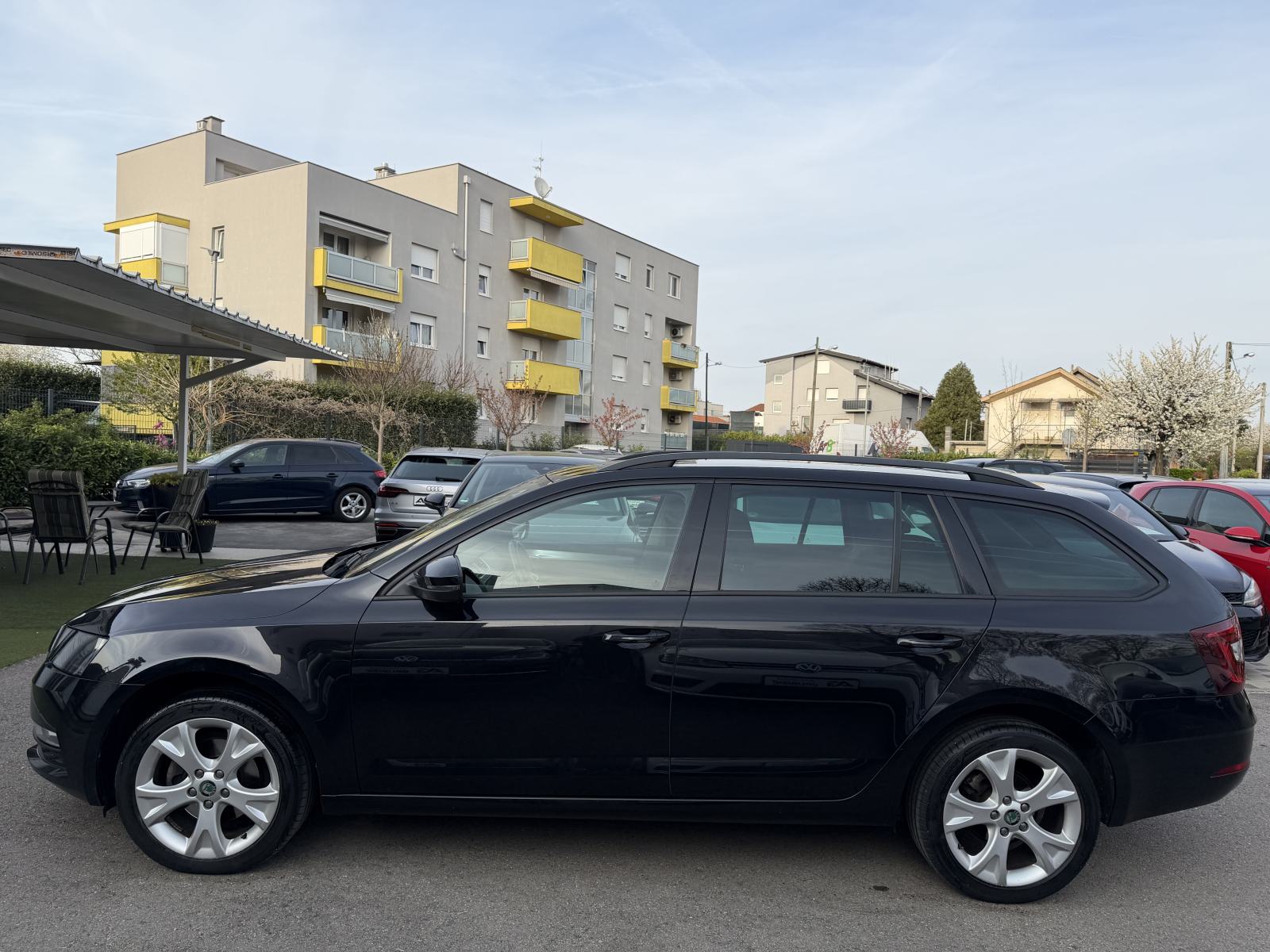 Škoda Octavia Combi 2,0 TDI *Automatik* *1.vlasnik!* *Jamstvo*, fotografija 6