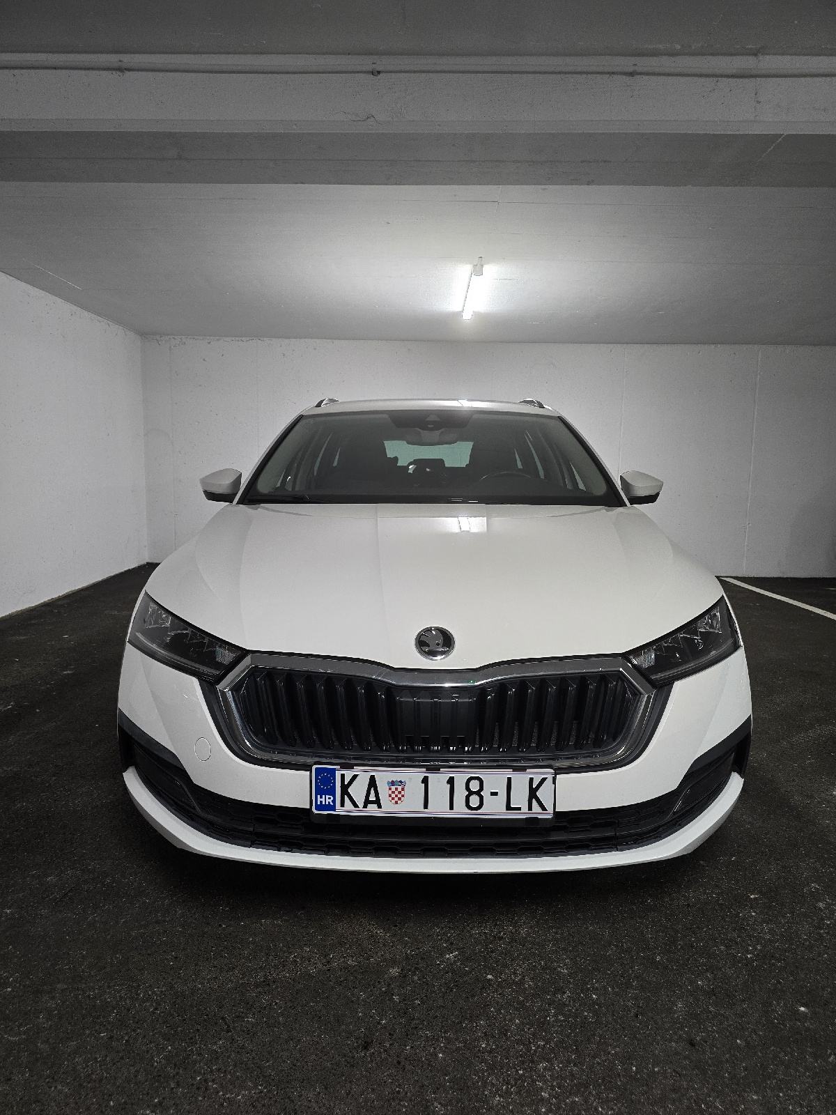 Škoda Octavia Combi 2,0 TDI DSG 150KS, fotografija 2
