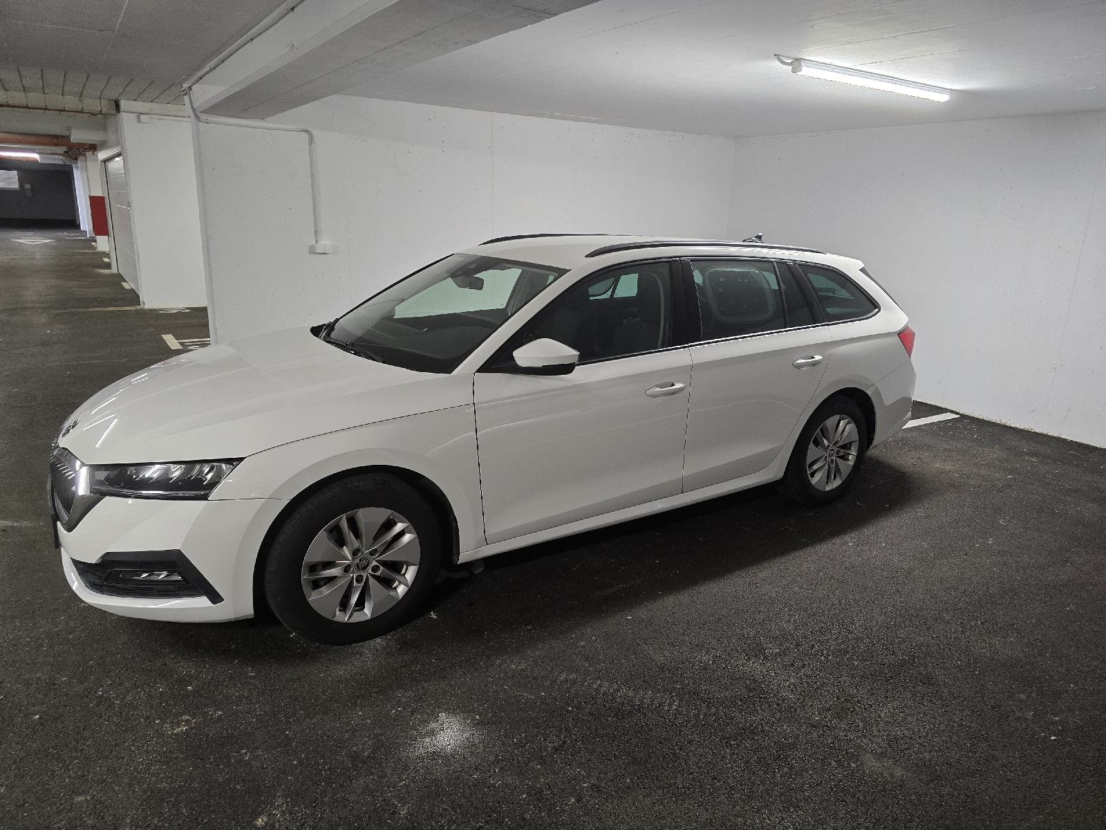 Škoda Octavia Combi 2,0 TDI DSG 150KS, fotografija 4
