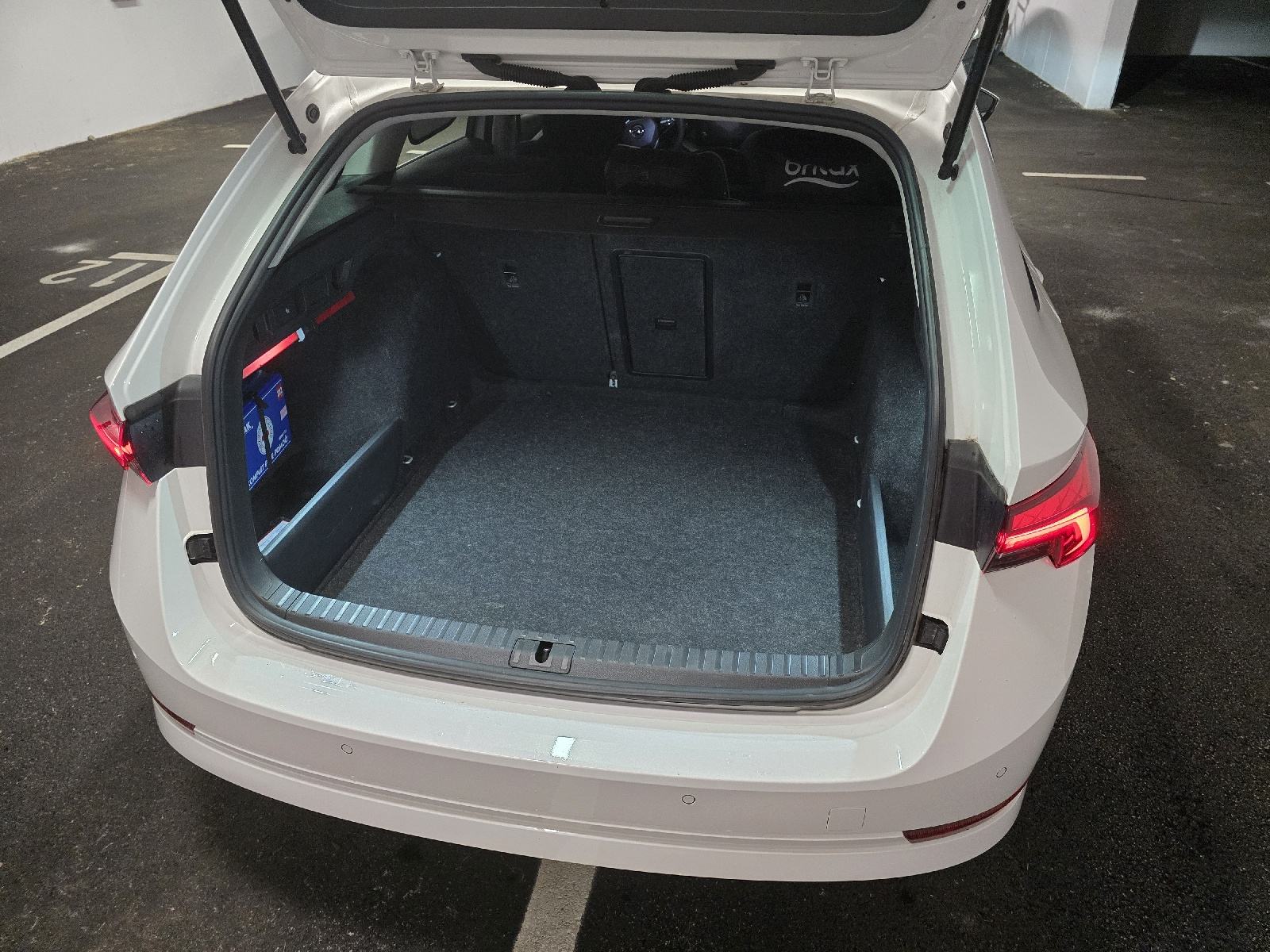 Škoda Octavia Combi 2,0 TDI DSG 150KS, fotografija 11