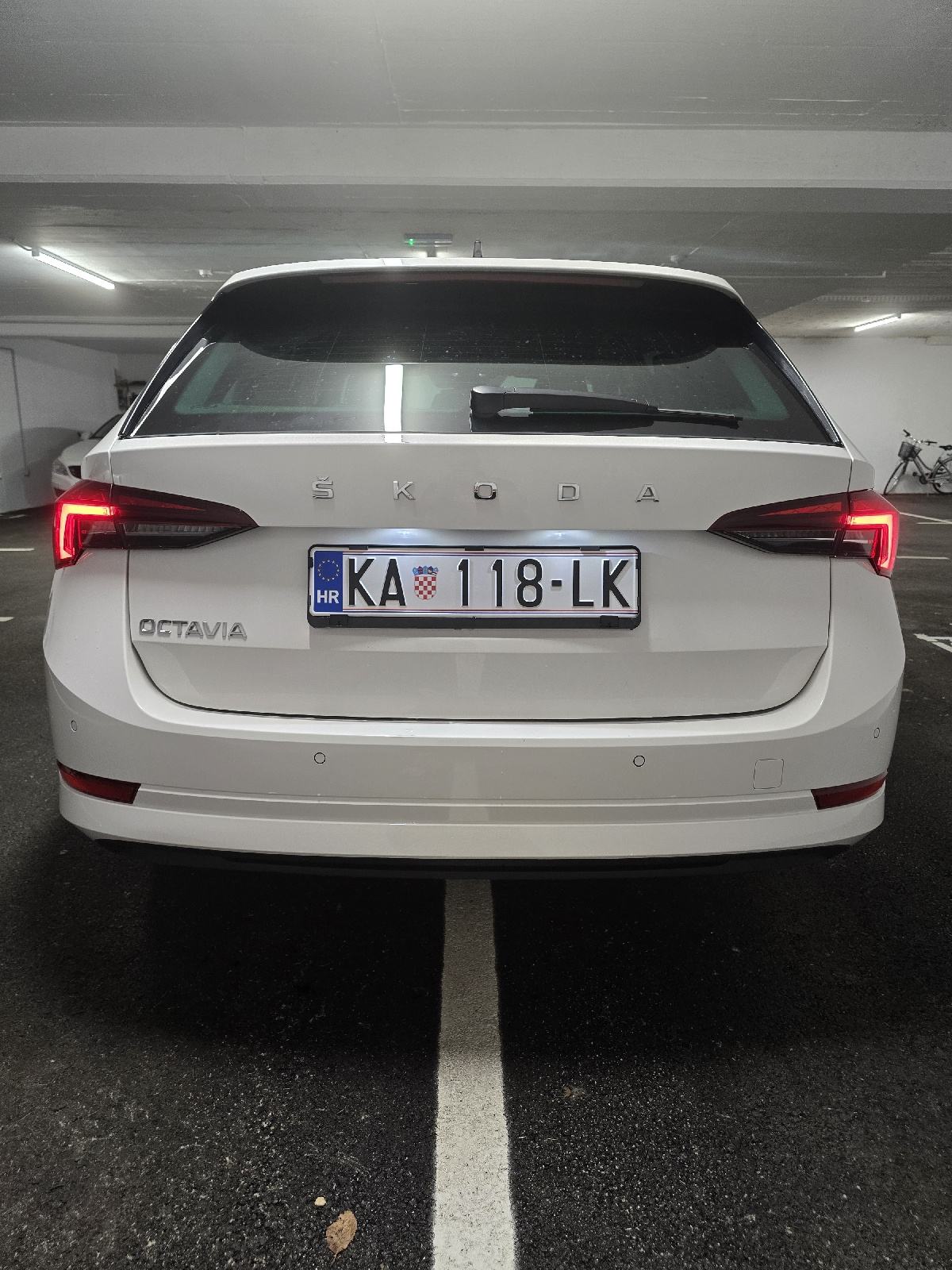 Škoda Octavia Combi 2,0 TDI DSG 150KS, fotografija 6
