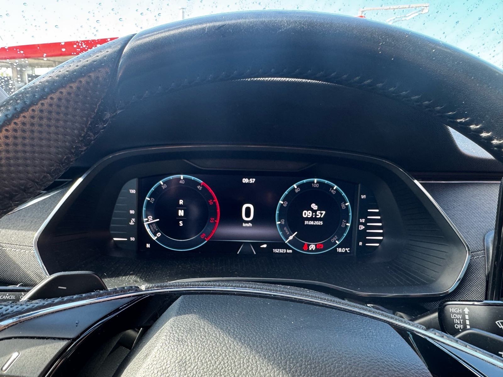 Škoda Octavia Combi 2,0 TDI automatik, fotografija 5