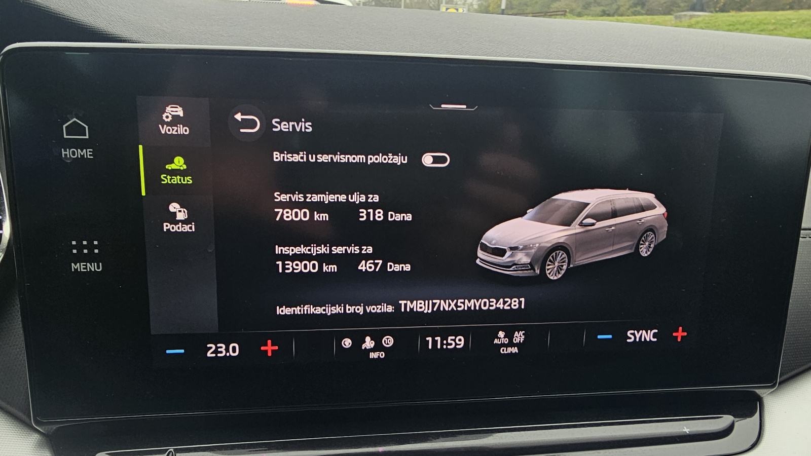 Škoda Octavia2,0 TDI dsg Executive oprema top stanje u pdv, fotografija 12