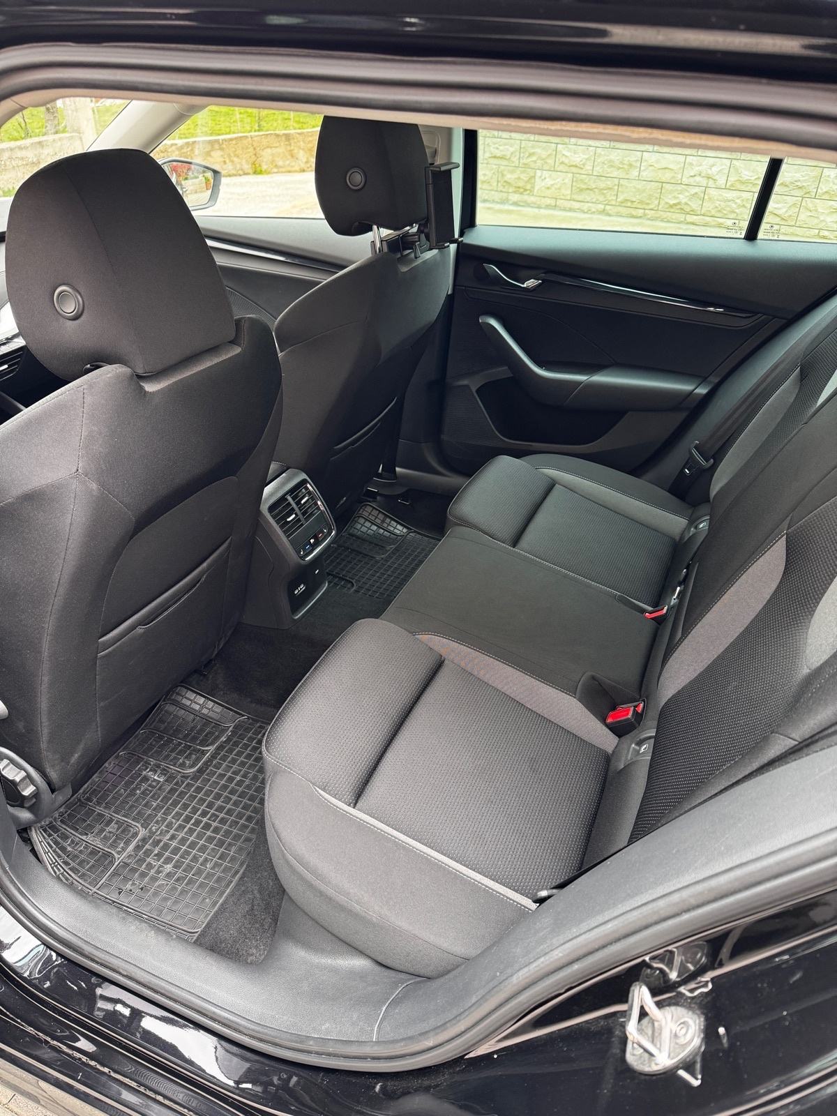 Škoda Octavia Combi 2,0 TDI automatik, fotografija 8