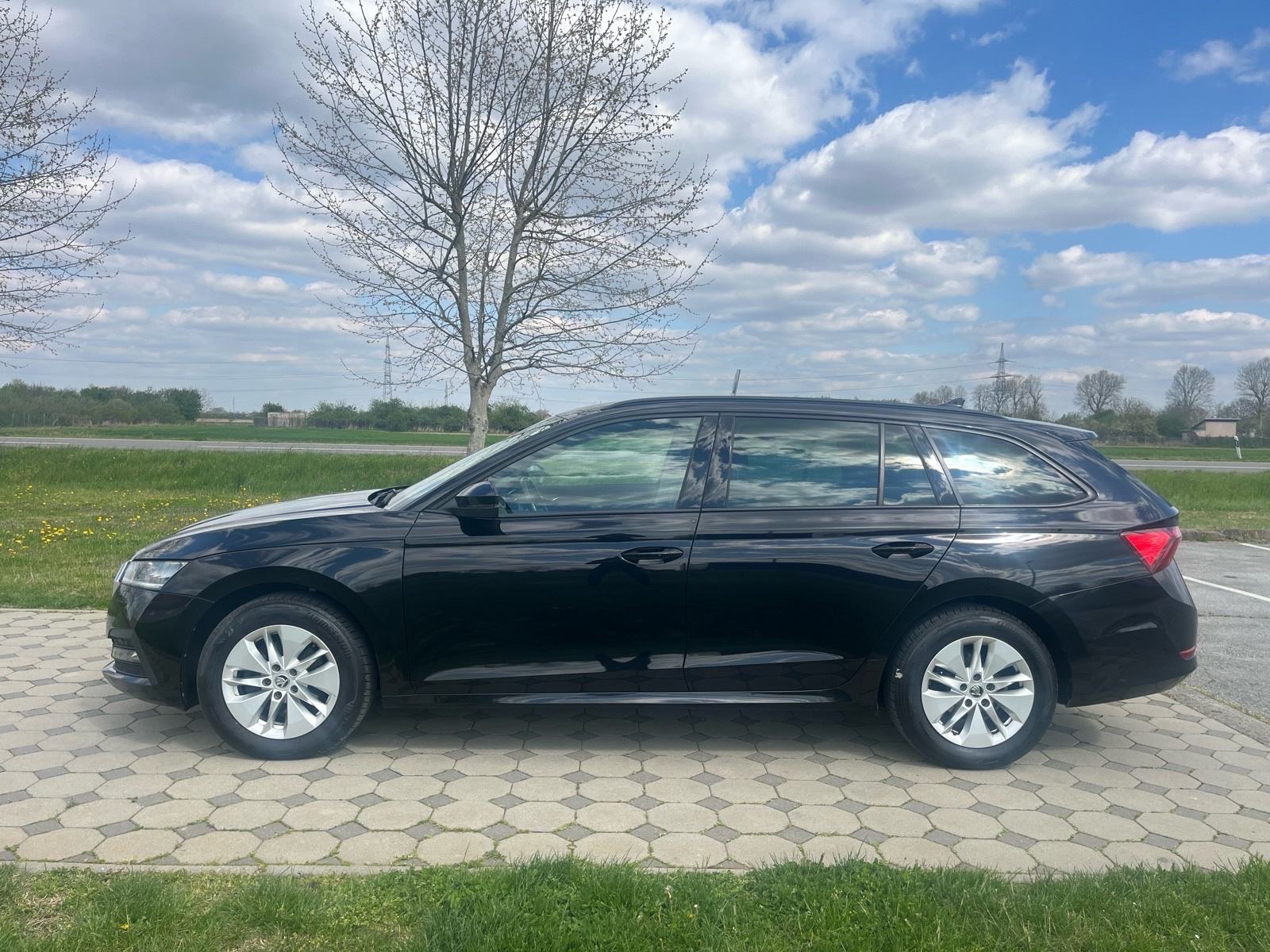Škoda Octavia Combi 2,0 TDI automatik, fotografija 6