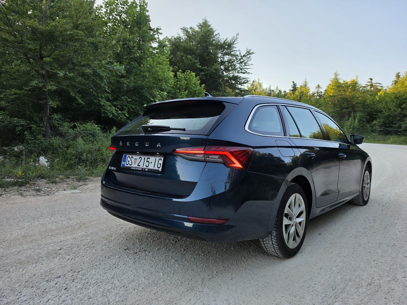 Škoda Octavia Combi 2,0 TDI automatik, fotografija 5