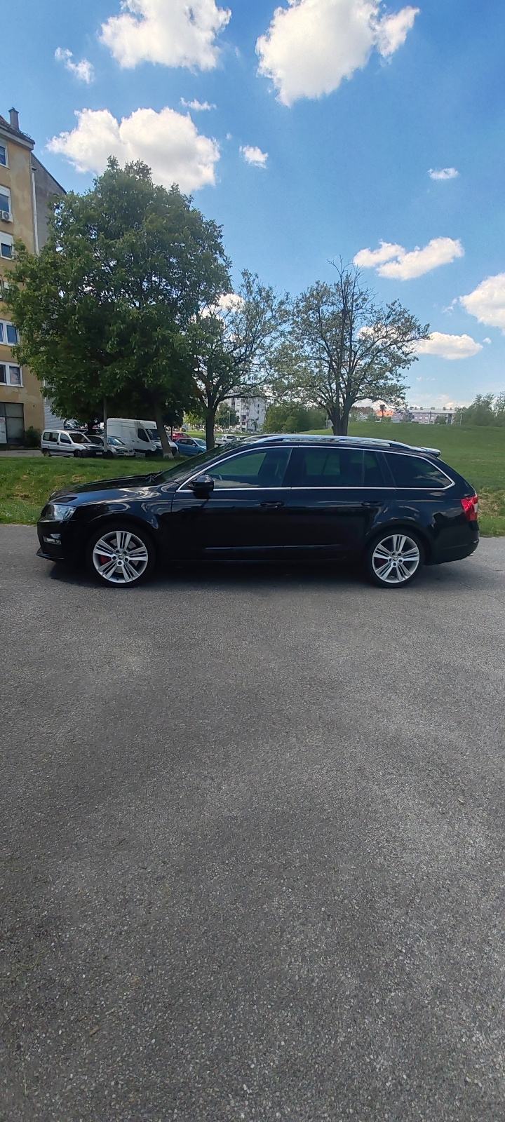 Škoda Octavia Combi 2,0 TDI automatik, fotografija 4