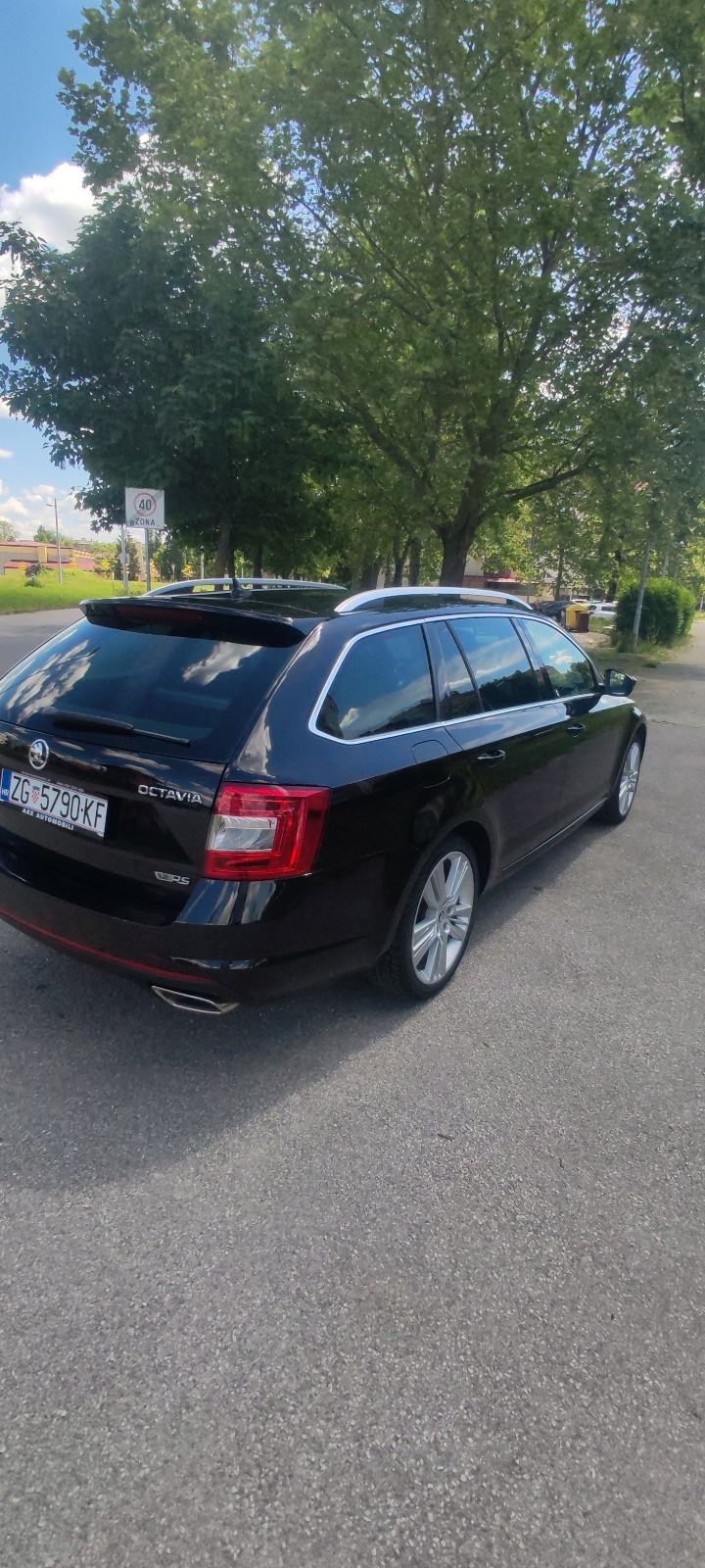 Škoda Octavia Combi 2,0 TDI automatik, fotografija 6