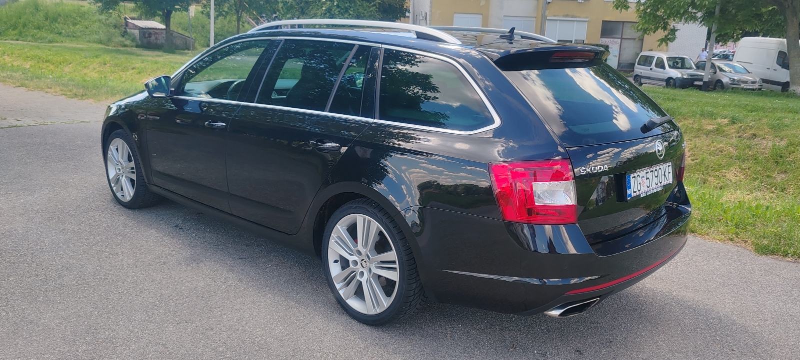 Škoda Octavia Combi 2,0 TDI automatik, fotografija 17