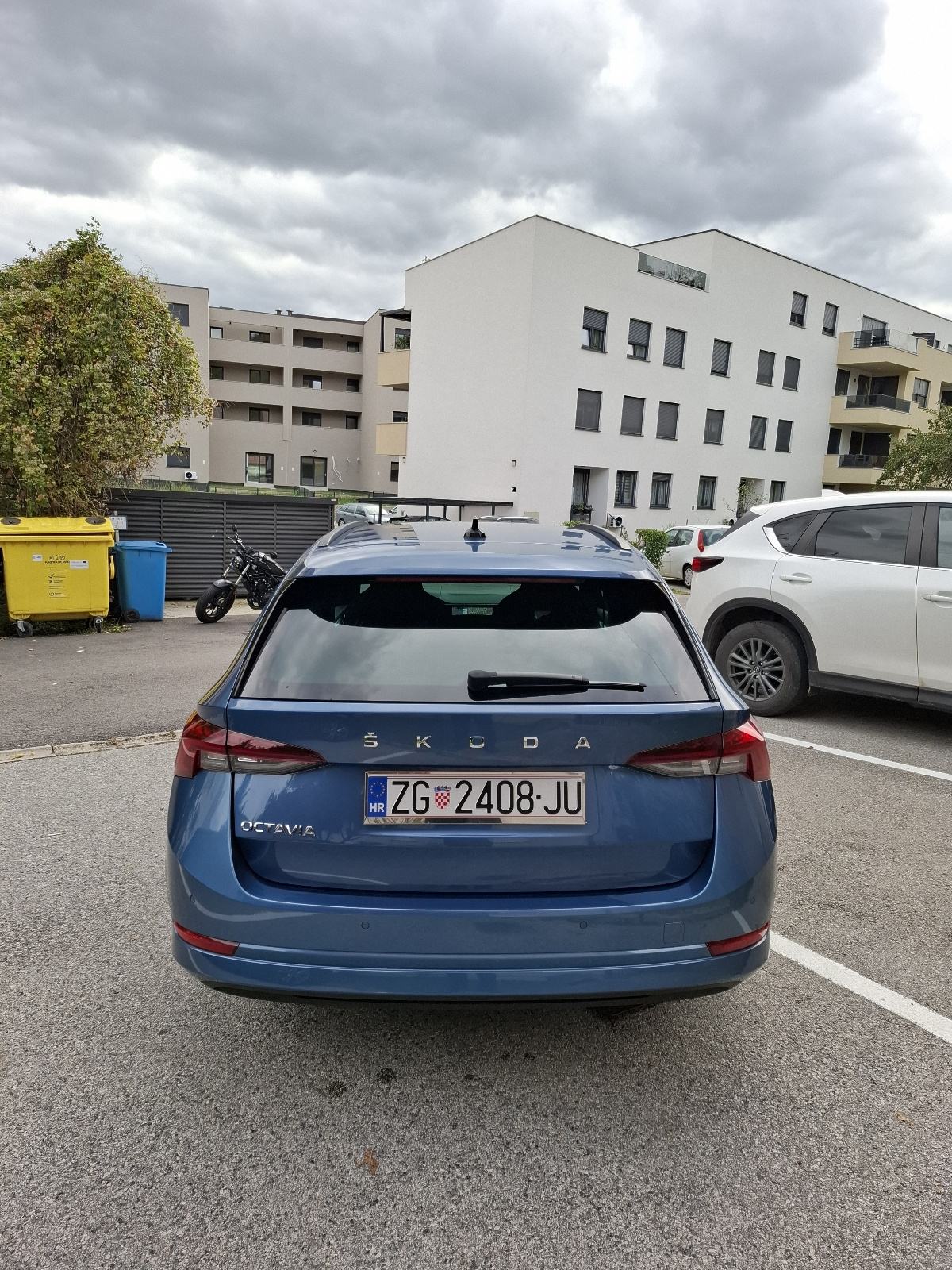 Škoda Octavia Combi 2,0 TDI automatik, fotografija 6